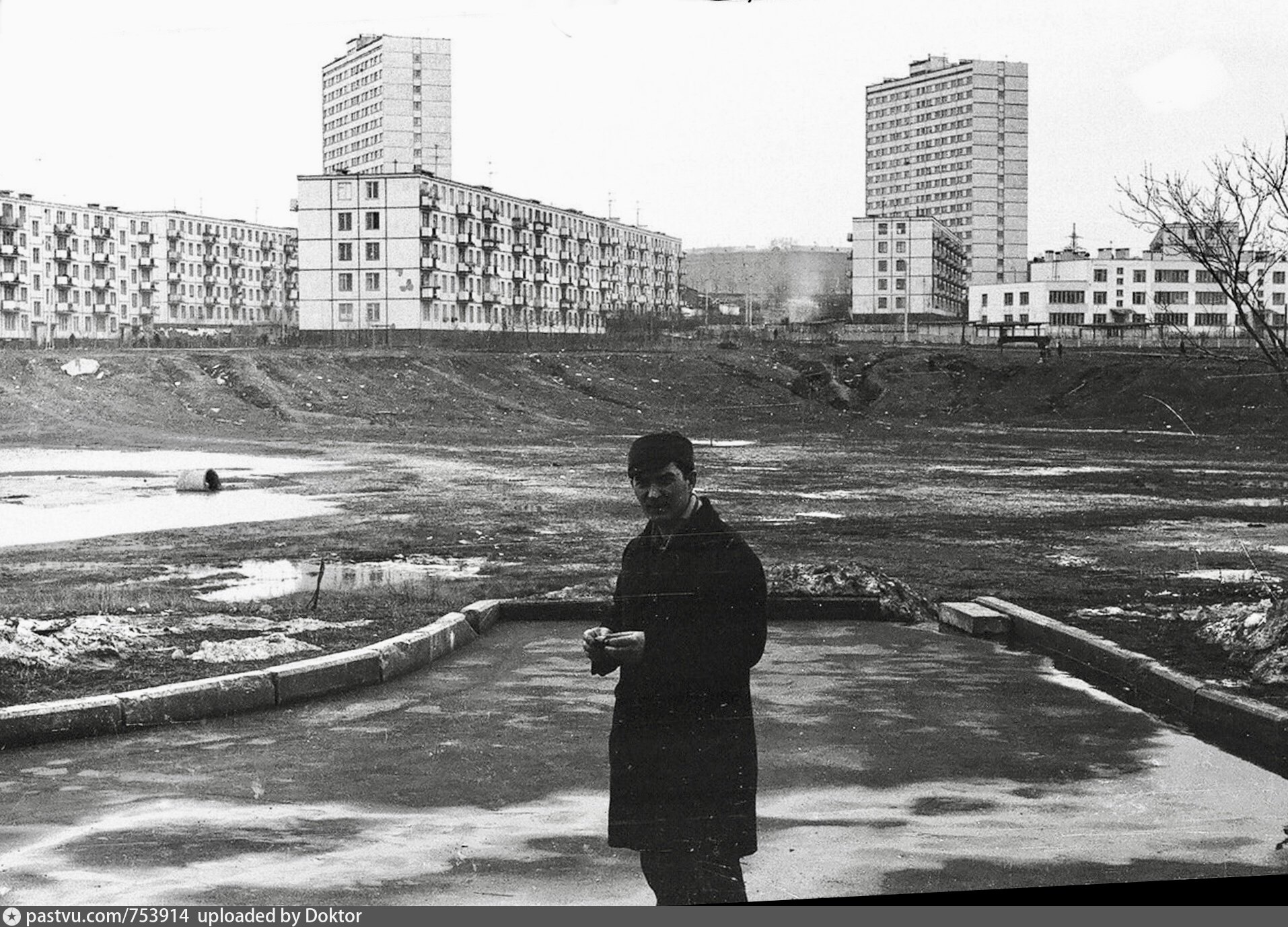 Жизнь в 1971 году. Москва 1971 год. Лето 1971 год. Москва 1971 год фото. Беловежская улица в Советской Москве.