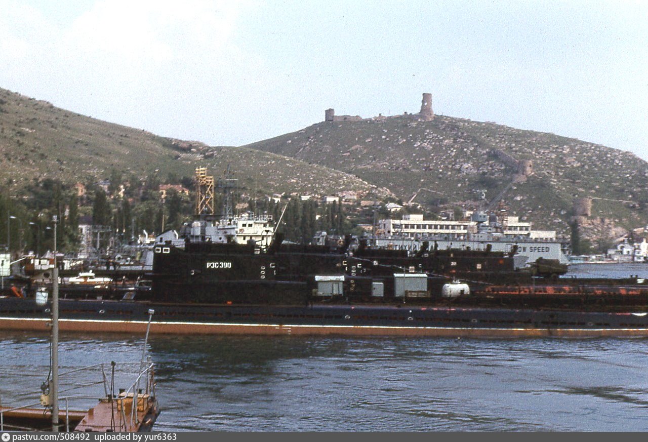 Севастополь бухта подводных лодок