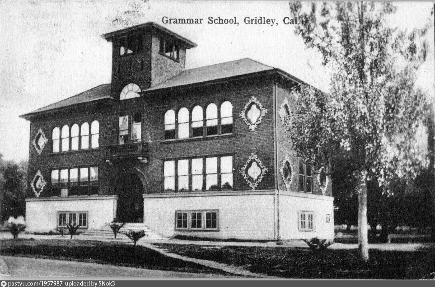 Gridley Grammar school