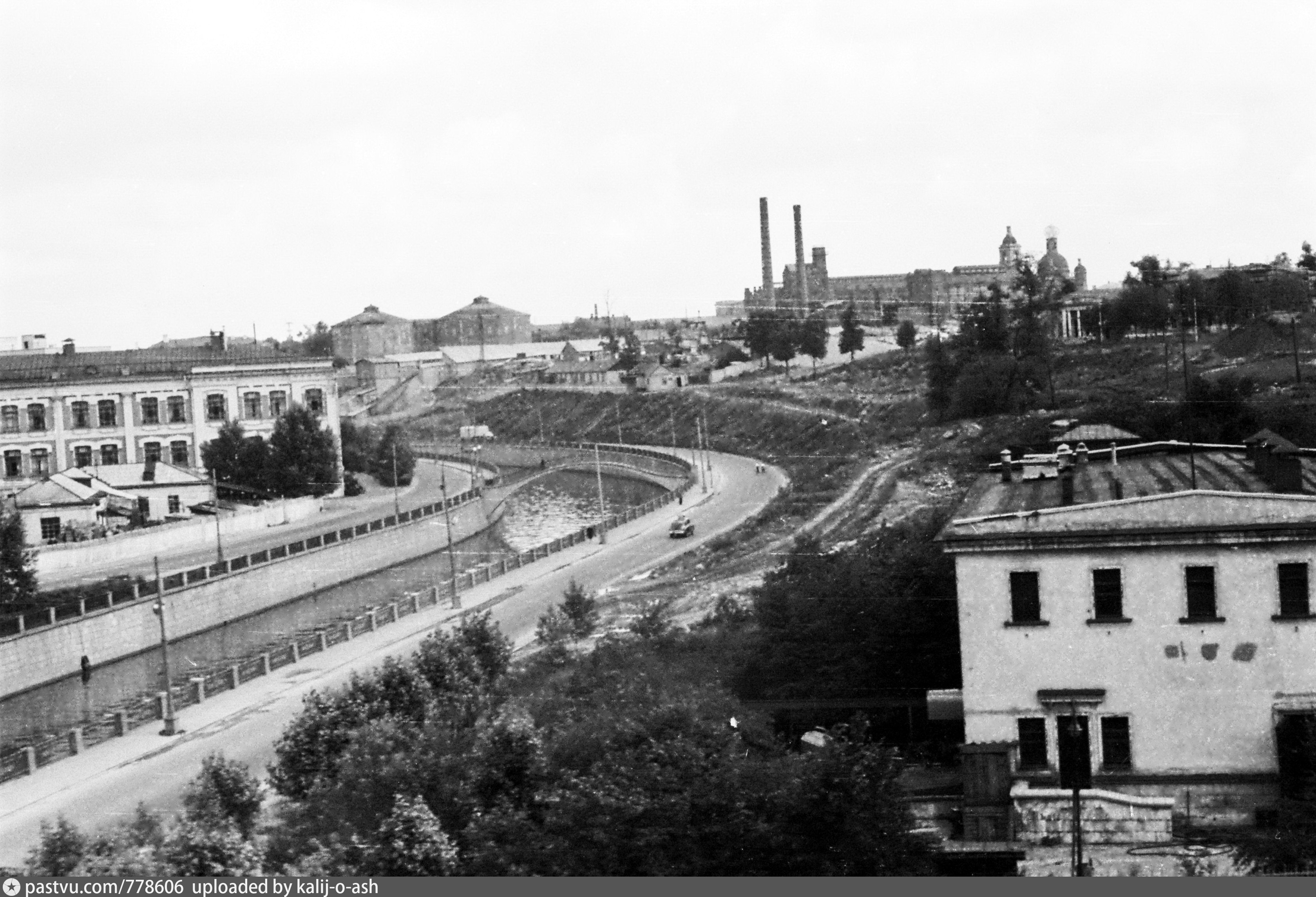 Фото 1963 года. Катуаровское шоссе. Катуаровское шоссе в Москве. Вид из окна на Яузу.