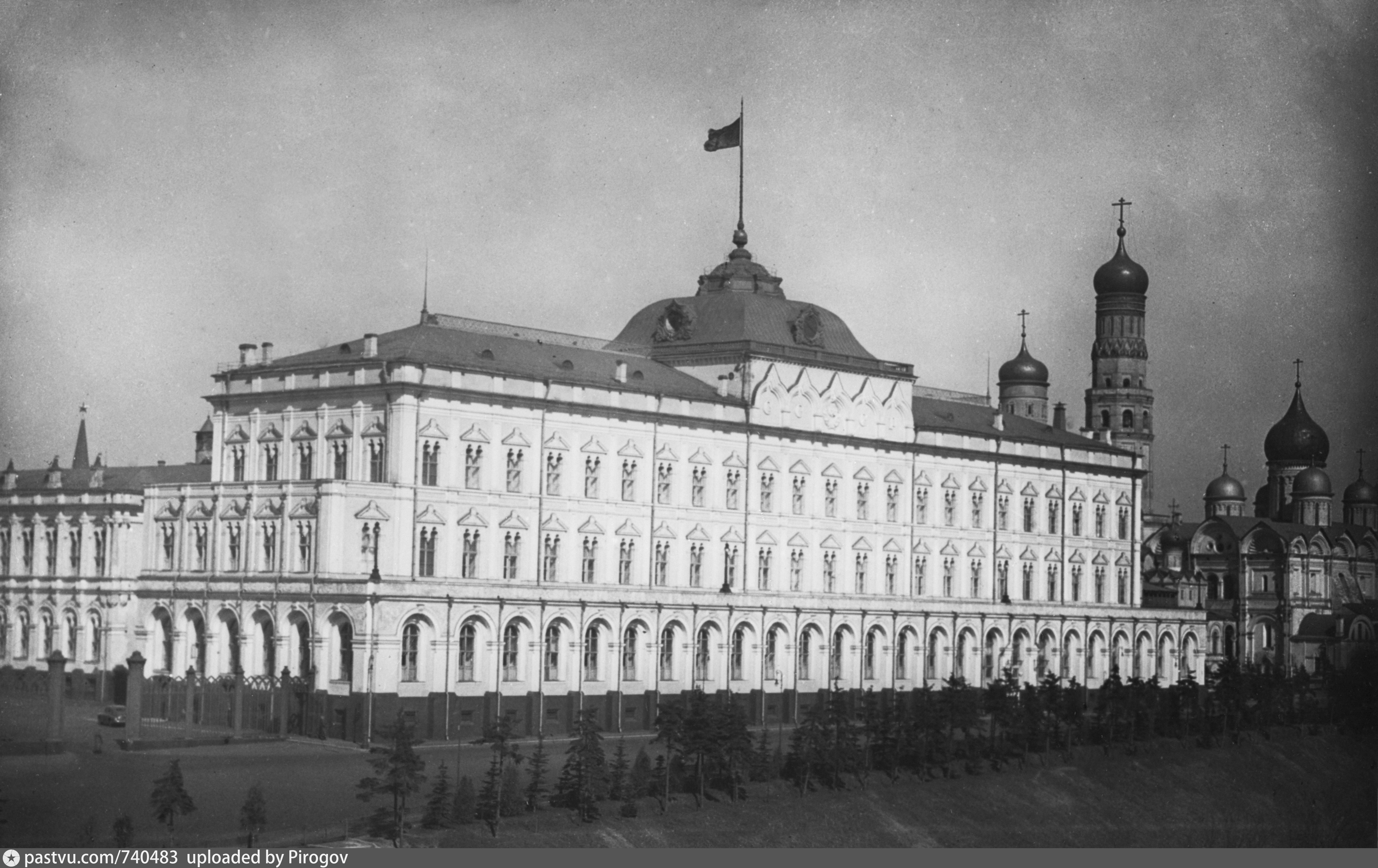 большой кремлевский дворец старые