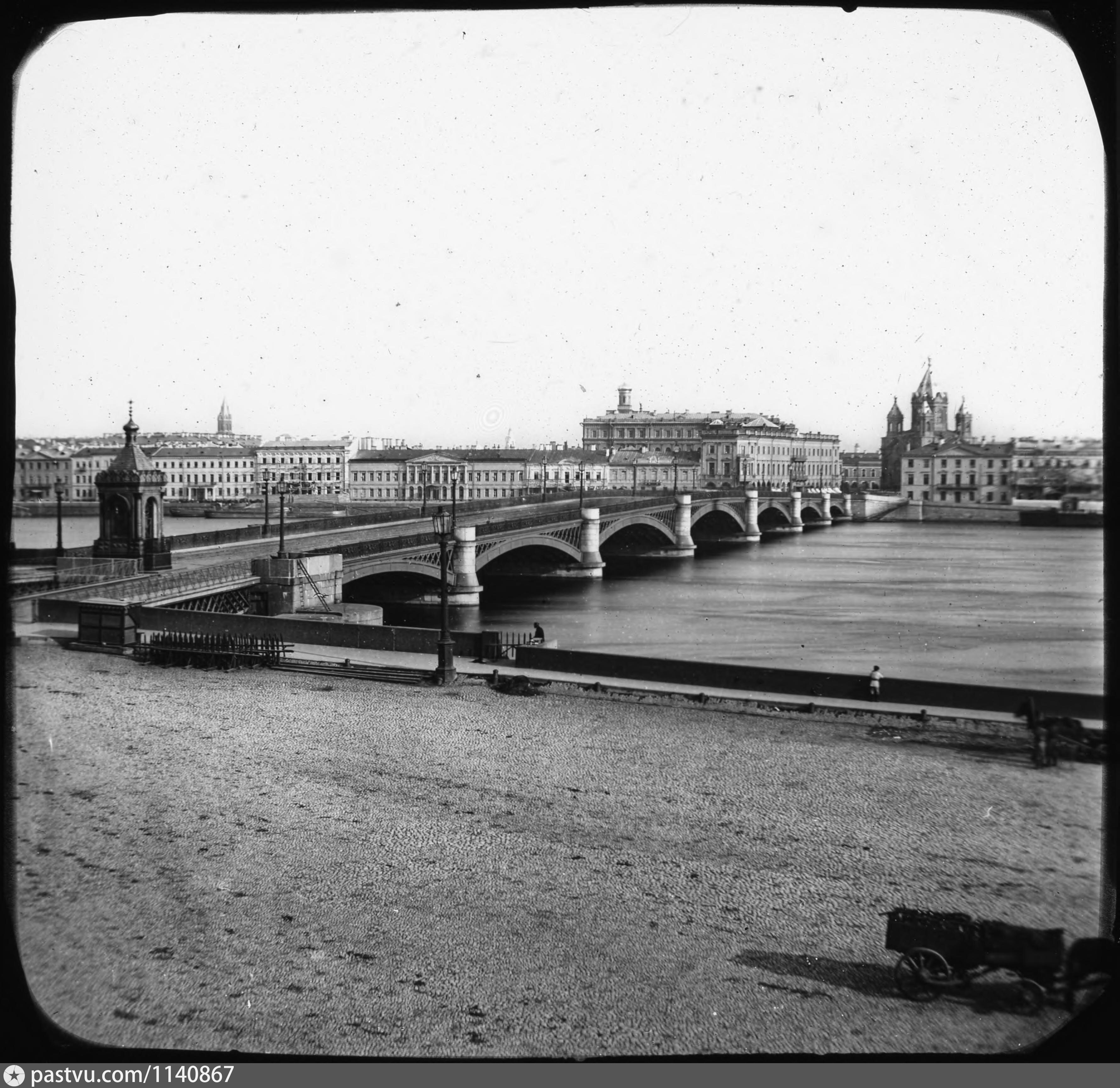 Сцена на мосту преступление. Николаевский мост в Санкт-Петербурге. Николаевский мост в Санкт-Петербурге 19 век. Николаевский мост 1917. Николаевский мост Краснодарский край.