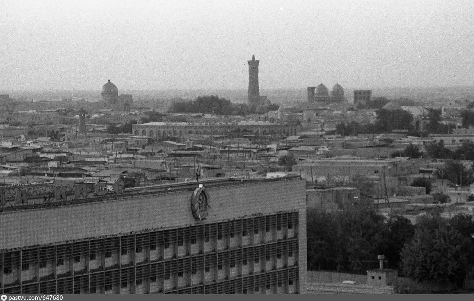 Фото 1984 года. Советская Бухара. Узбекистан 1984 год. Гостиница Бухара 1980 год. Бухара ХБК.