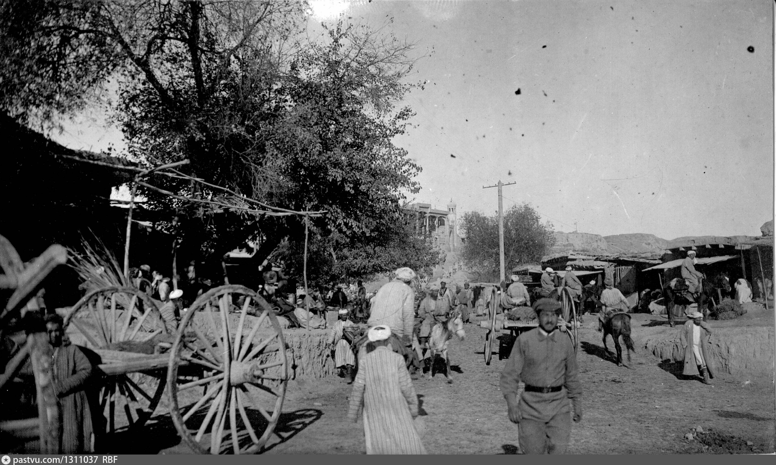 Фото 1924 года. 1924 Улицы. Шах Ташкентский перед революцией. Поликлиника на ул.Ташкентской в Самарканде фотографии прошлого.