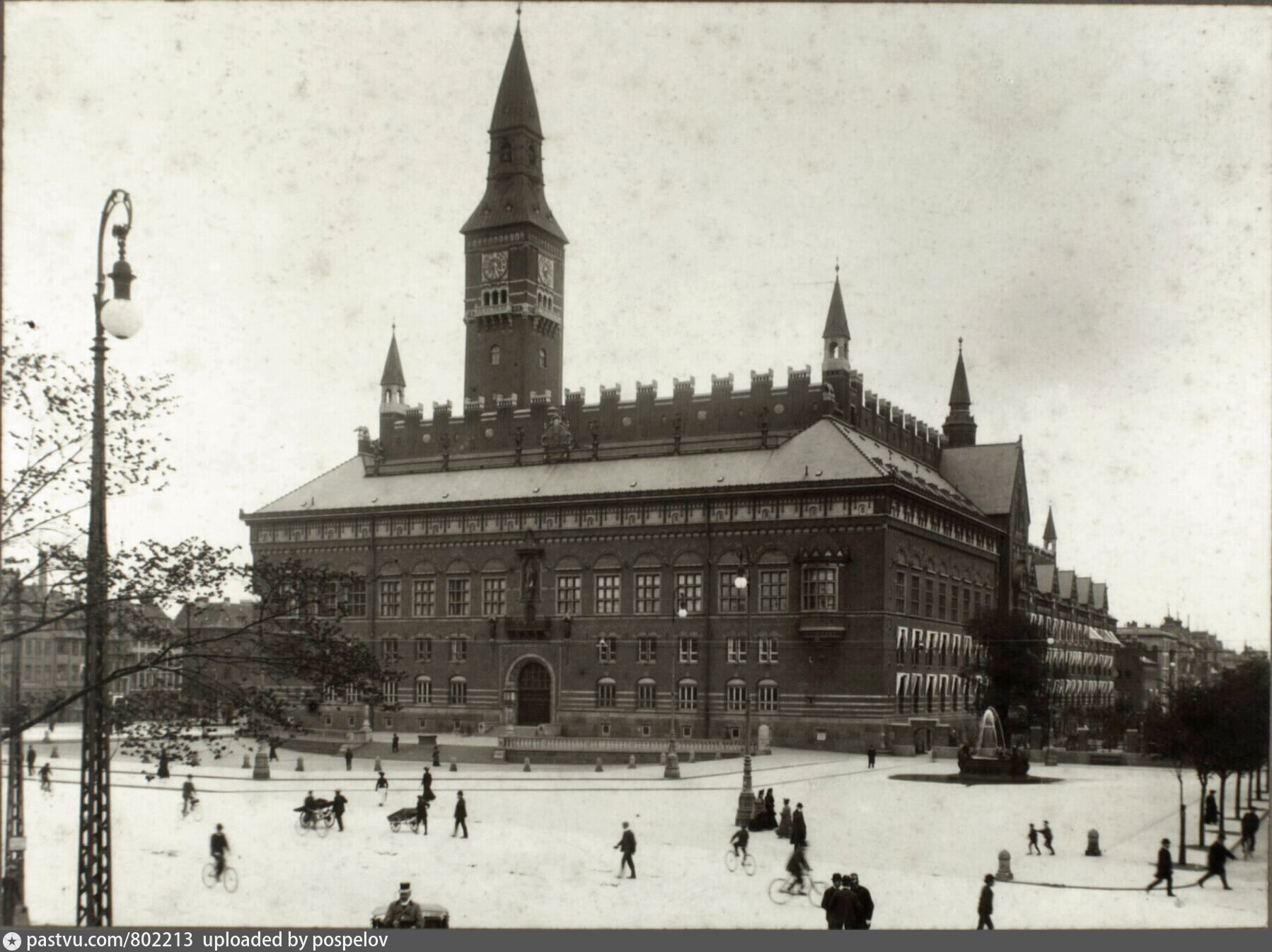 Rådhuspladsen.Rådhuset