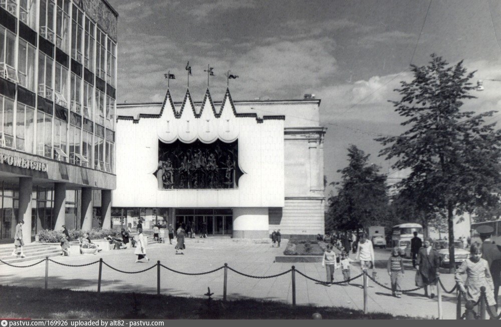 Театр кукол нижний новгород. Горьковский театр кукол. Кукольный театр 1980 году Челябинск. Старый кукольный театр Нижний Новгород. Нижегородский Горьковский ТЮЗ 70-Х годов.