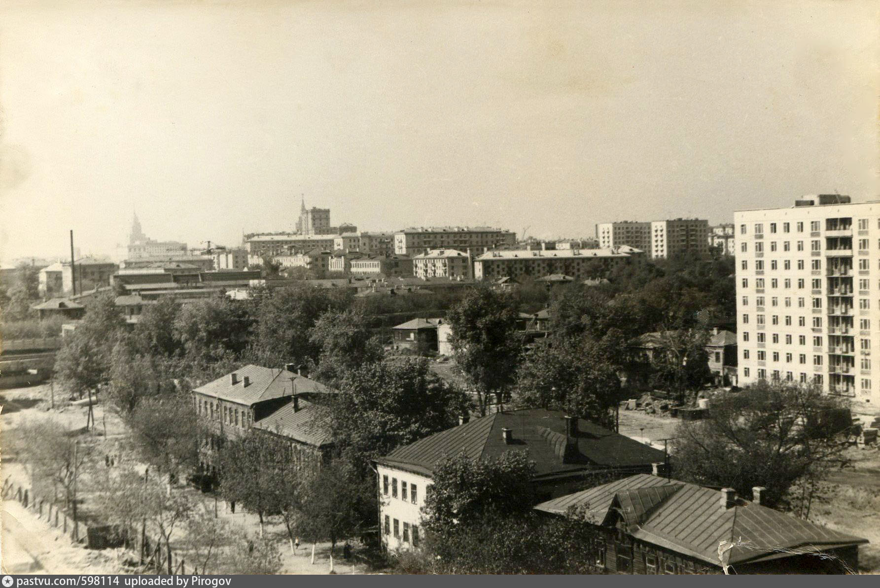 сокольническая площадь москва