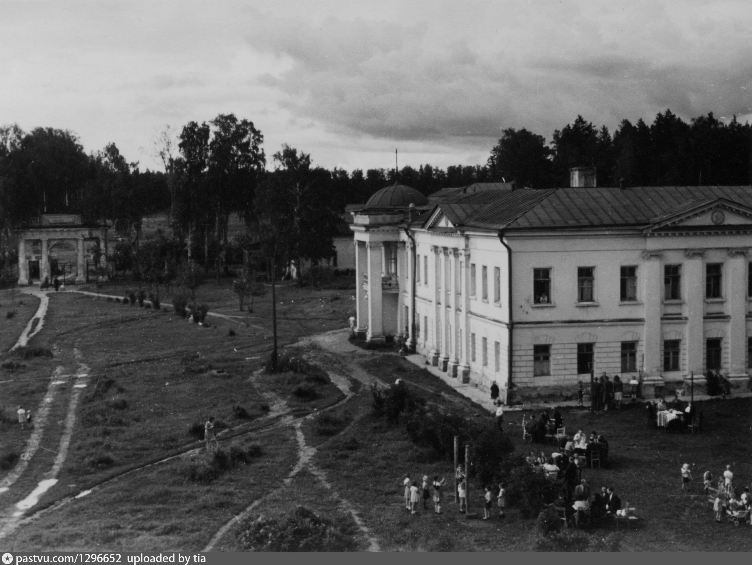 Старинная усадьба гребнево фото