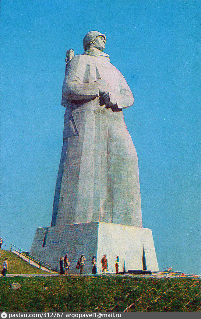 Памятник алеша в мурманске фото и история