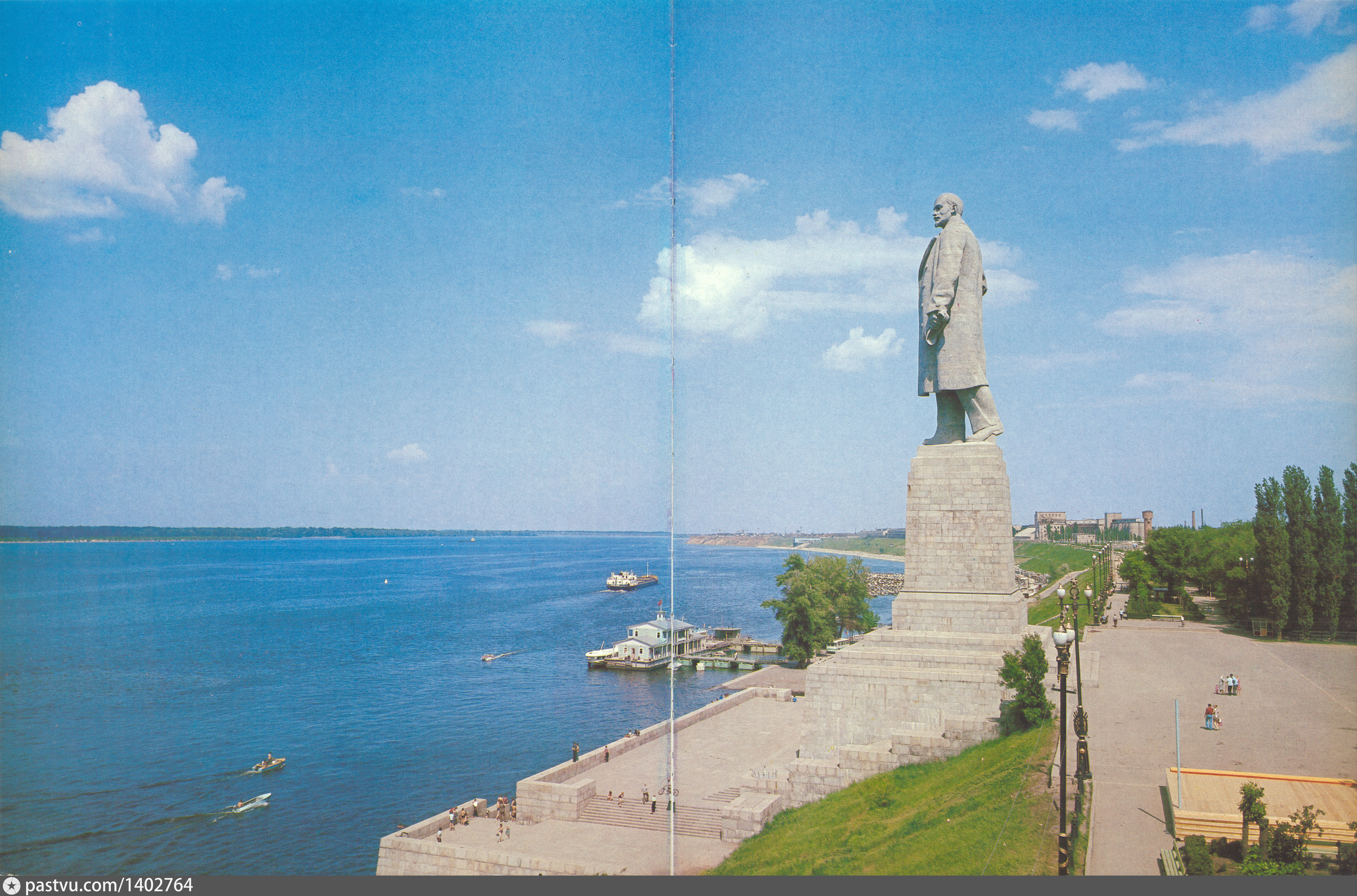 Памятник Ленину Волгоград Волго-Донской канал