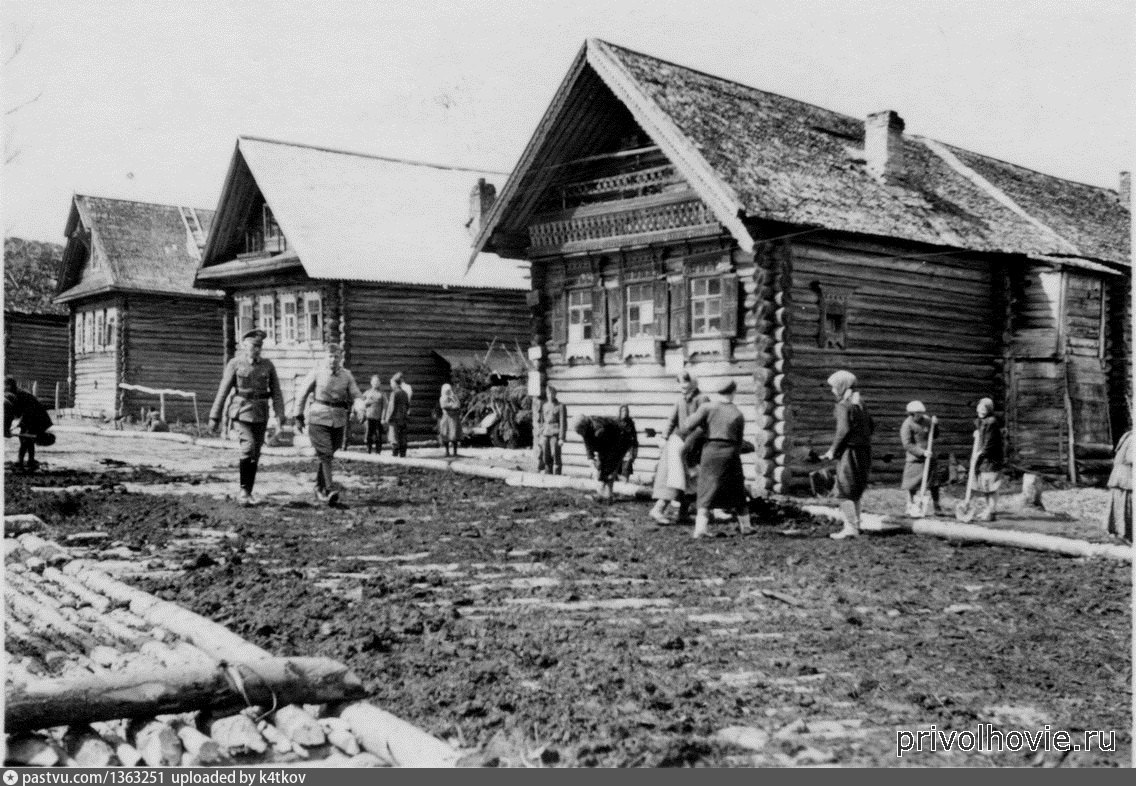 Деревня нового времени. Деревни Новгородской области до войны. Деревня Вдицко, 1941. Новгородская деревня до войны. Деревня Кикино 1941-1943 гг.