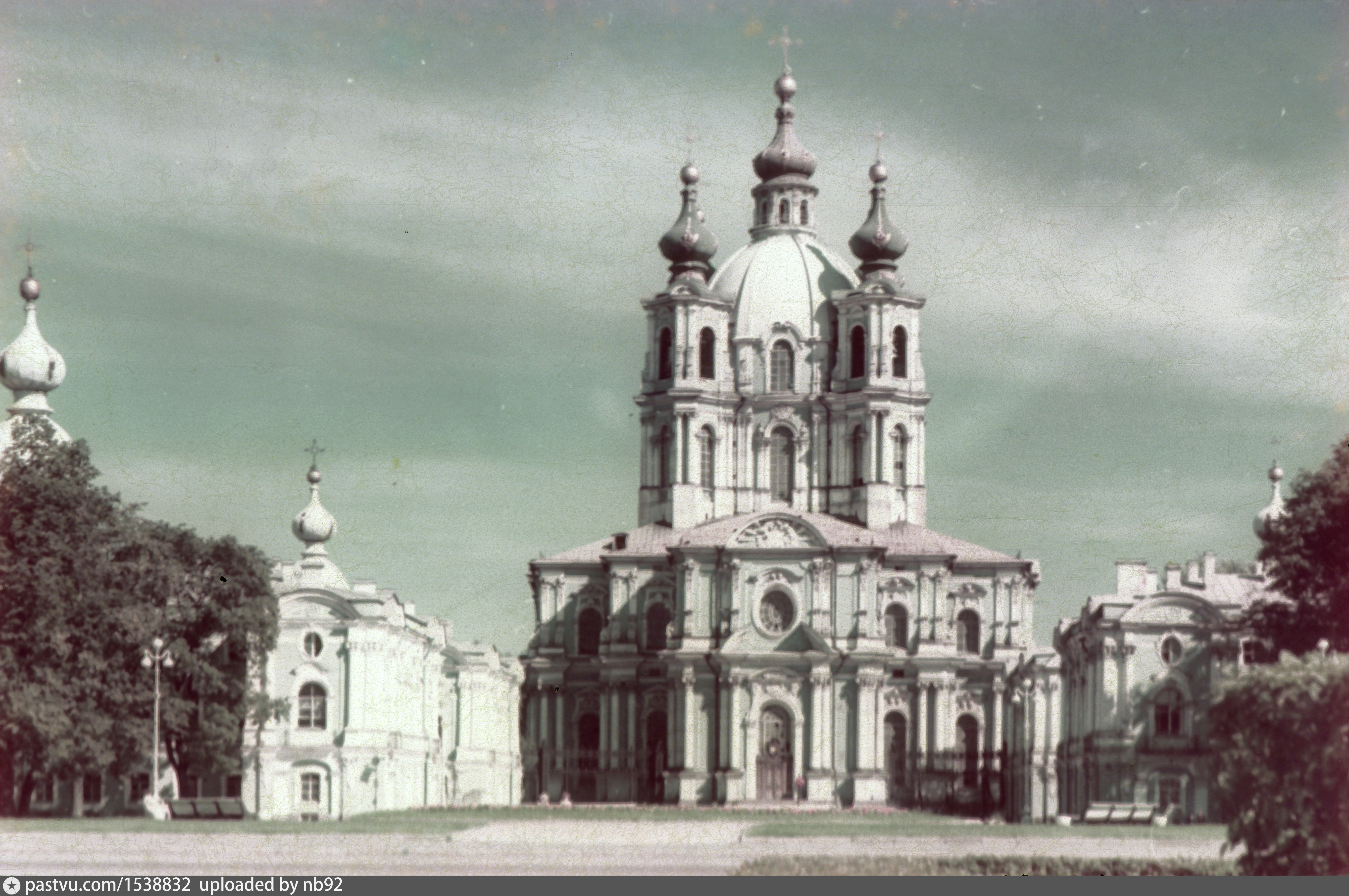 Ансамбль Смольного монастыря в Санкт Петербурге