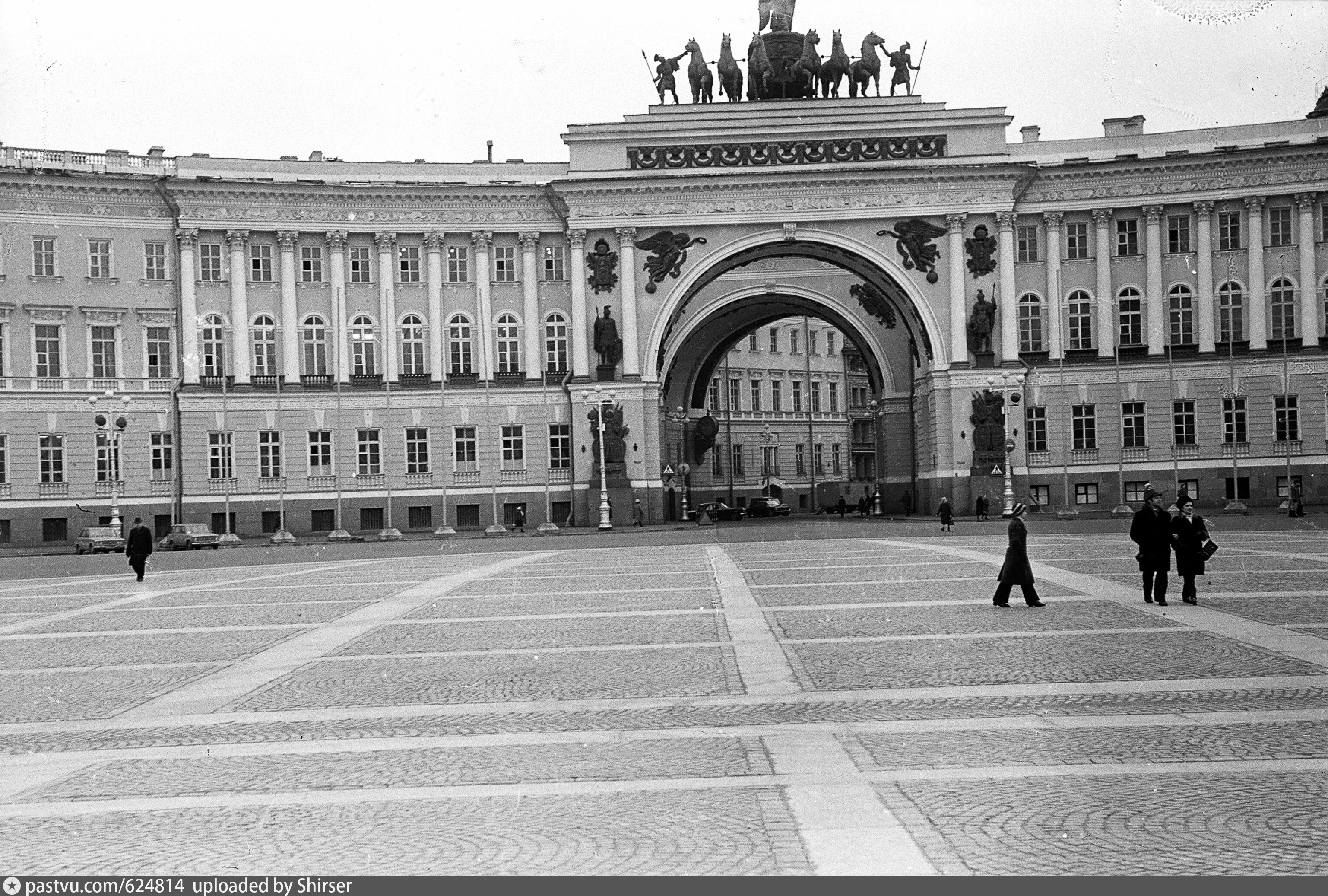 арка генштаба в санкт петербурге