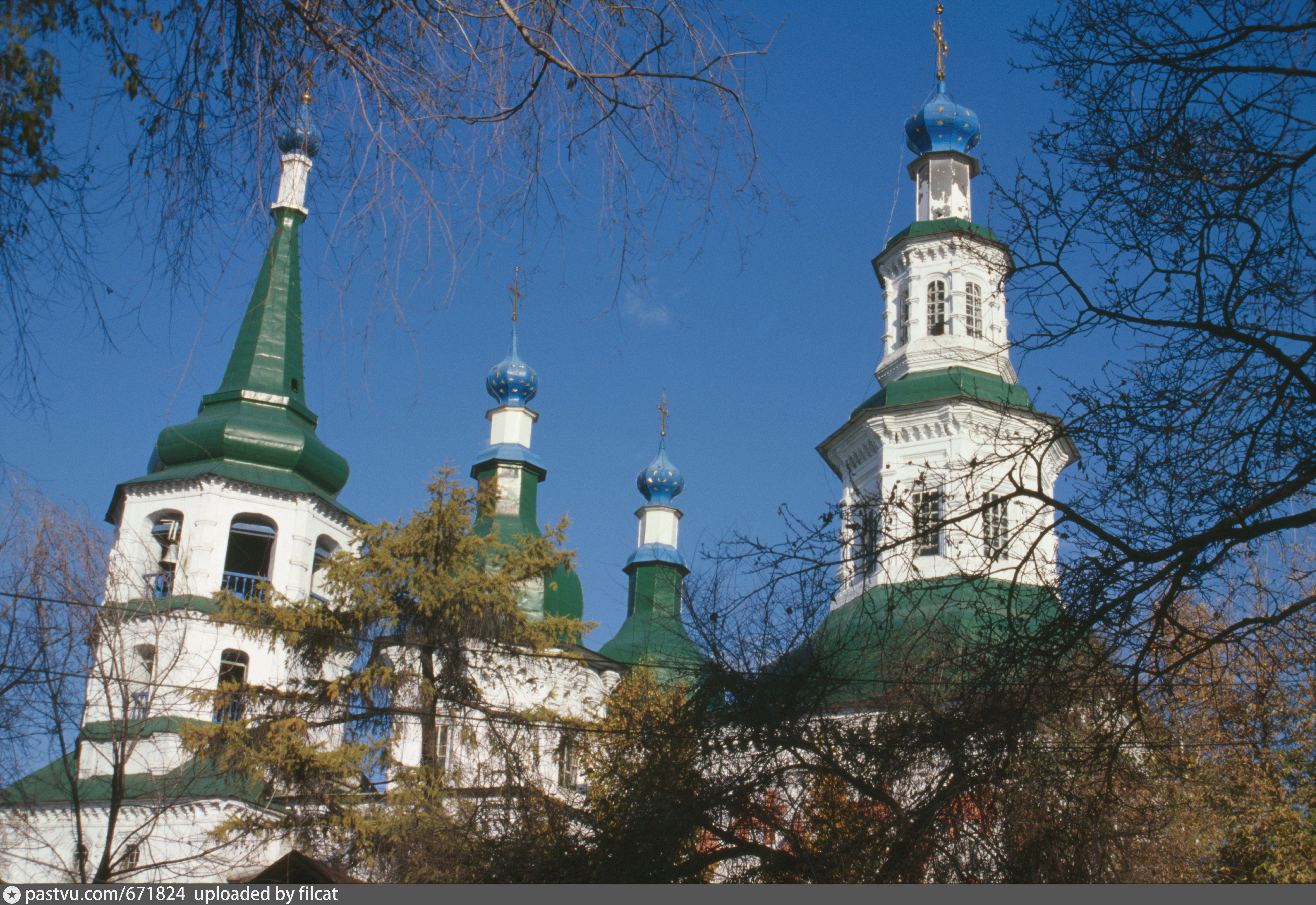 крестовоздвиженский храм в иркутске