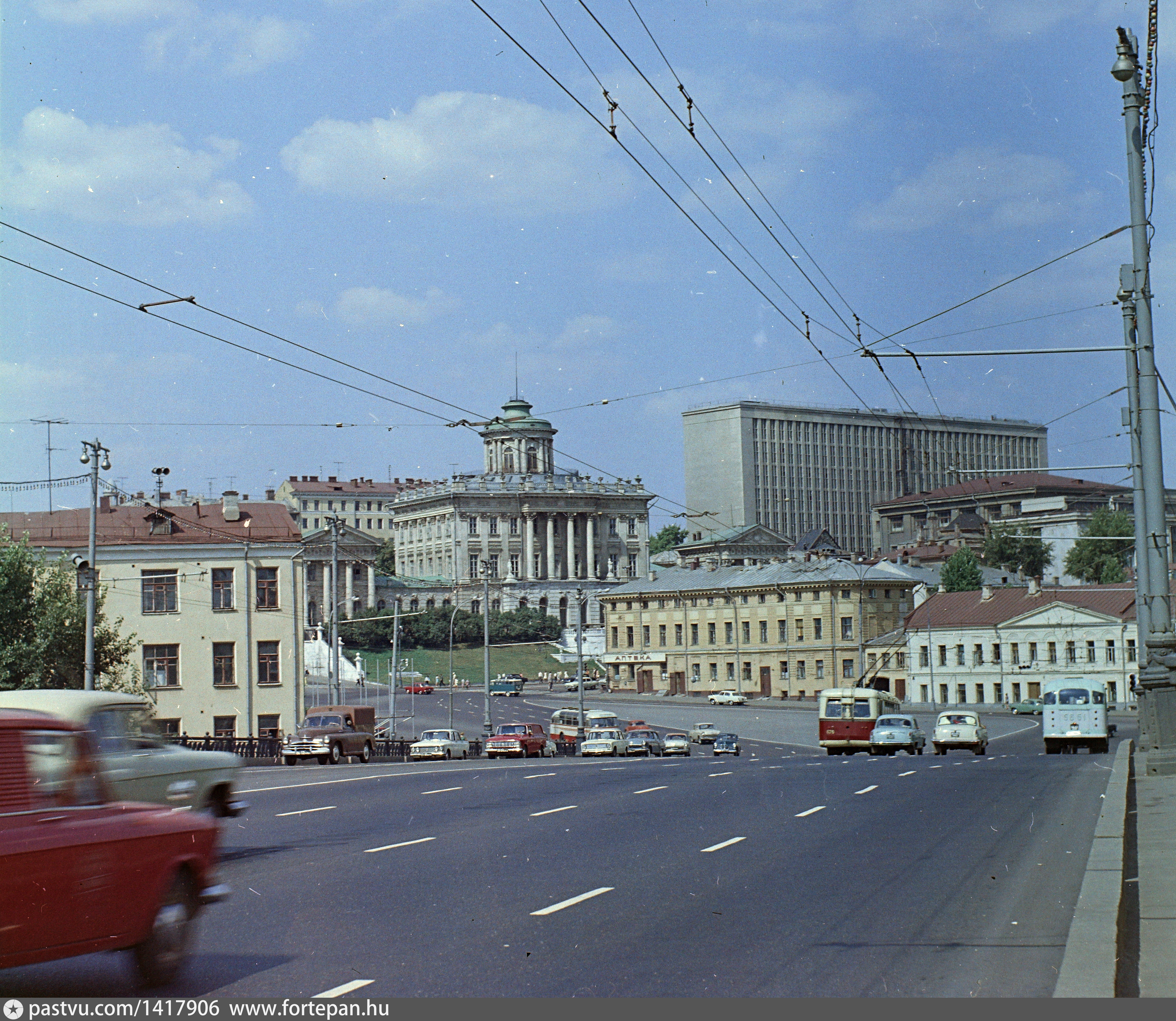 боровицкая площадь в москве