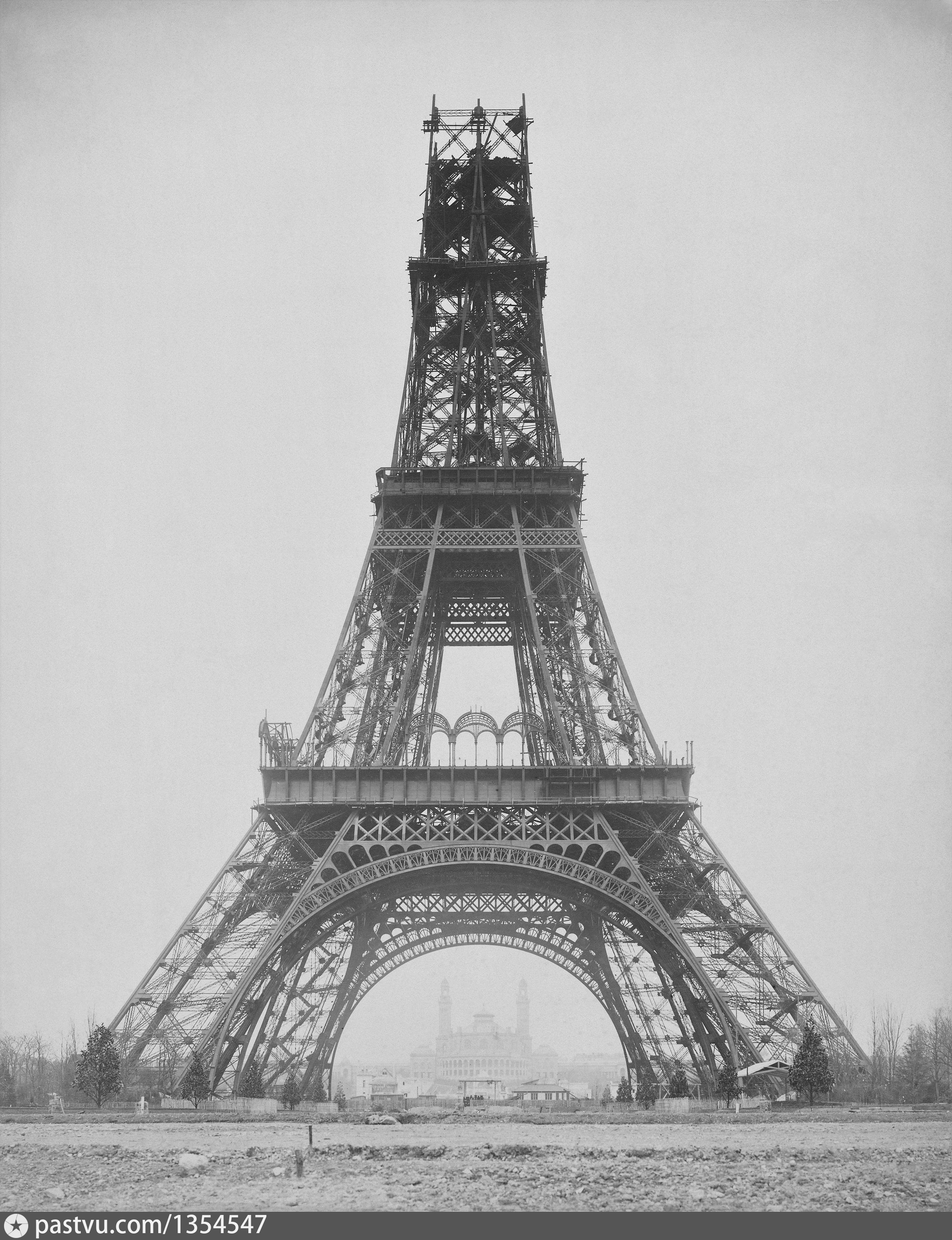 Построенная в 1889 году. Гюстав Эйфель. Эйфелева башня. 1887-1889 Гг.. Строящаяся Эйфелева башня, 1888 г.. Эйфелева башня 1889 год.
