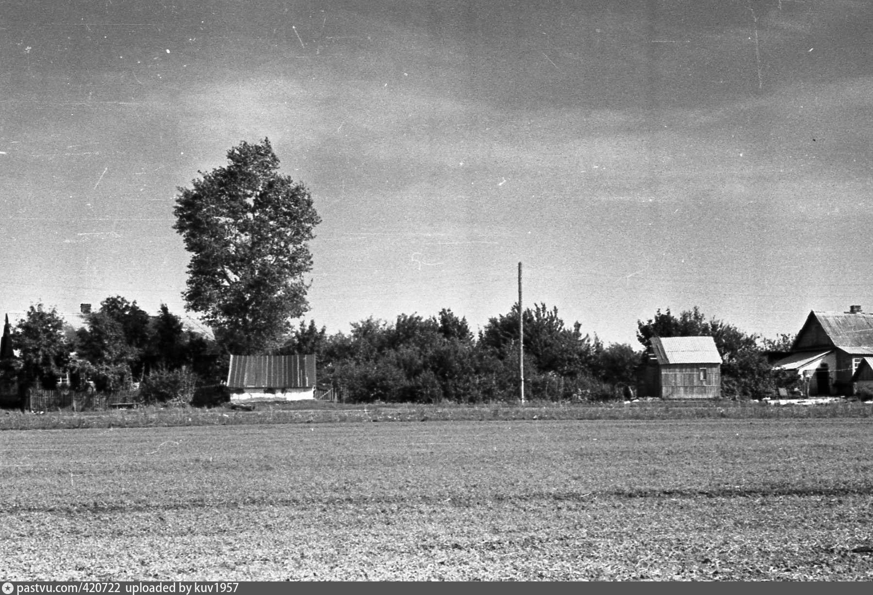 Первый поселок сейчас. Поныри старые фото. Фото Поныри 1970 годов. Поныри фото поселка старые фотографии. Поселок первое мая.