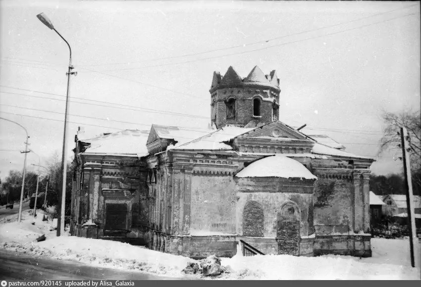 Церковь лихославль. Церковь Успения Пресвятой Богородицы Лихославль. Лихославль Тверская область. Станция Лихославль Тверская область.