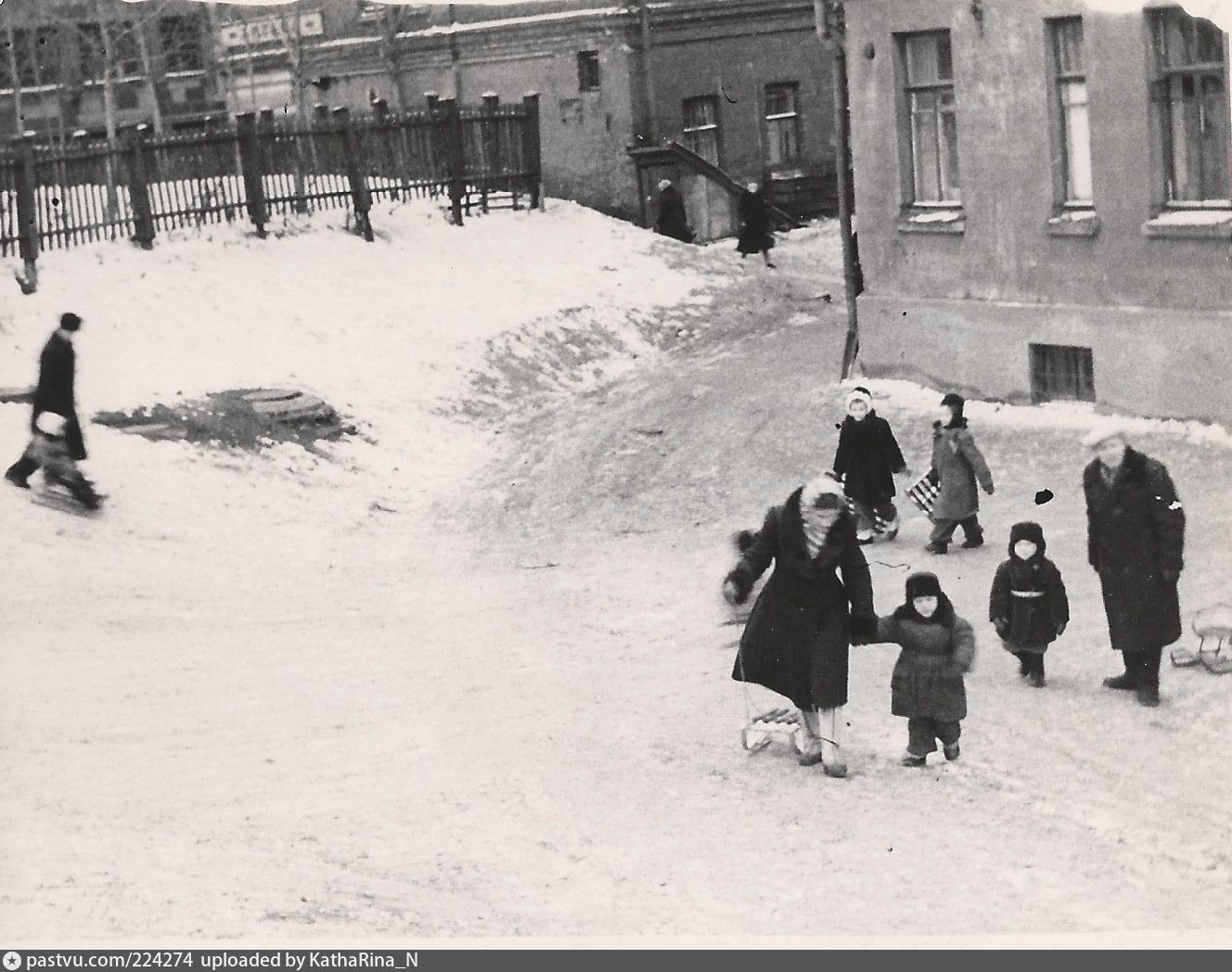 Ул осипенко. Улица Осипенко Москва. Улица Осипенко(Садовническая. Москва 1960 ул Осипенко. Улица Осипенко Москва в 1980 году.