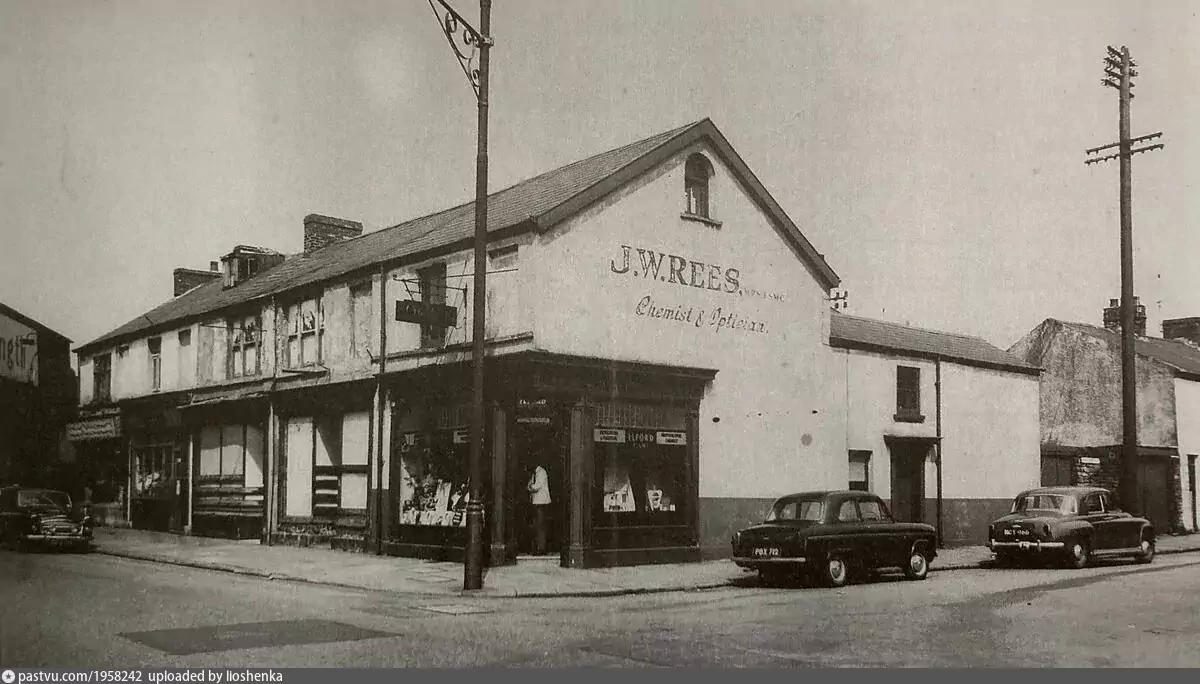 James Rees Optician J.W.Rees chemist & optician, on the corner of Fabian and Miers streets