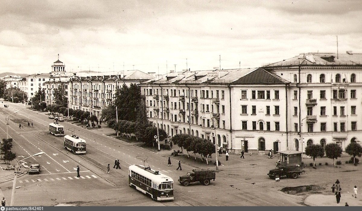 Комсомольск на амуре история. Комсомольск на Амуре 1975 год. Комсомольск-на-Амуре 1937. Комсомольск-на-Амуре 1970. Старый город Комсомольск на Амуре.