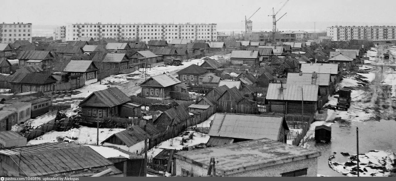 Поселок челны. Набережные Челны поселок ГЭС. Набережные Челны 1990 год. Набережные Челны 19 век. Набережные Челны 70-е годы.