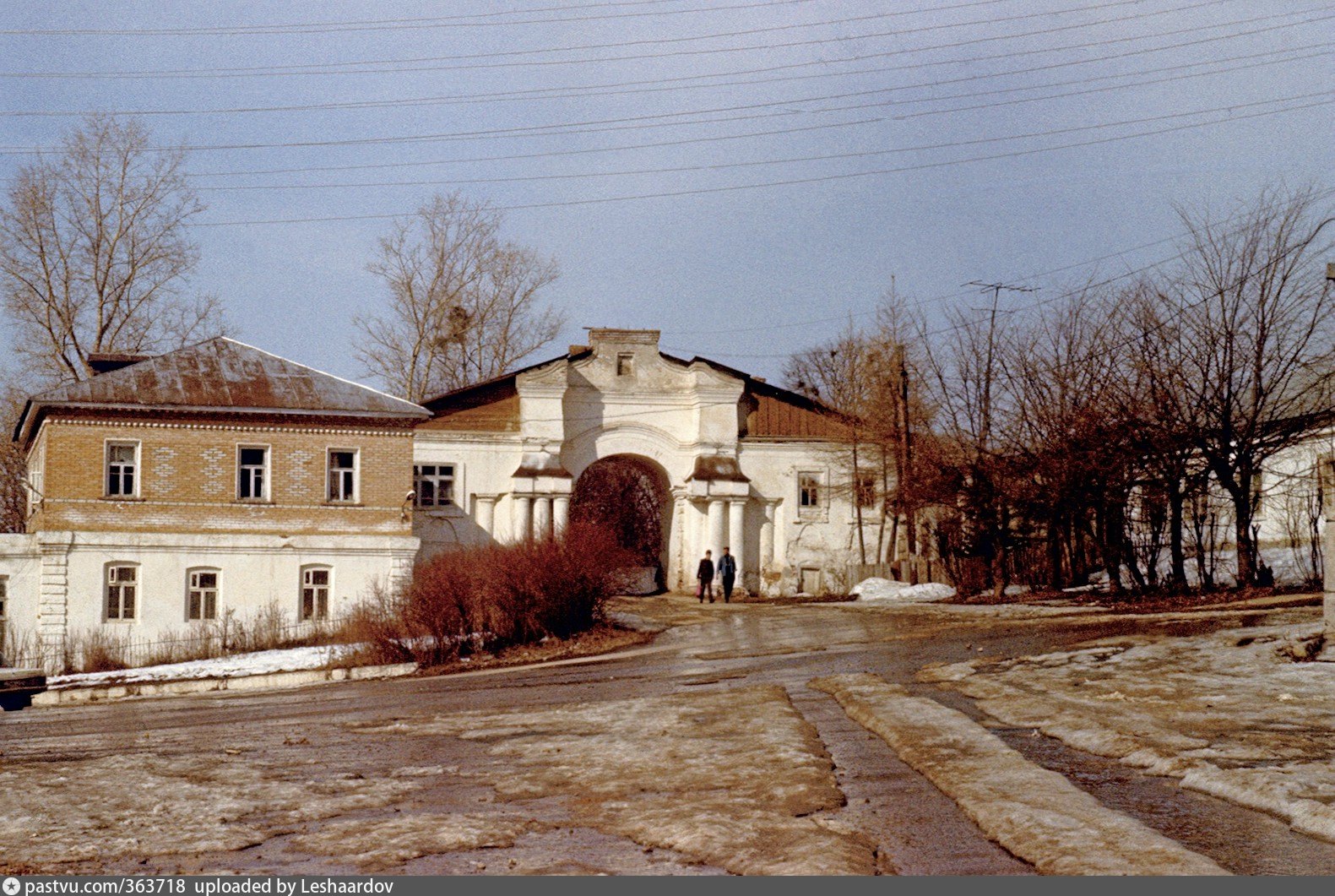 Поселок полотняный завод калужской области фото