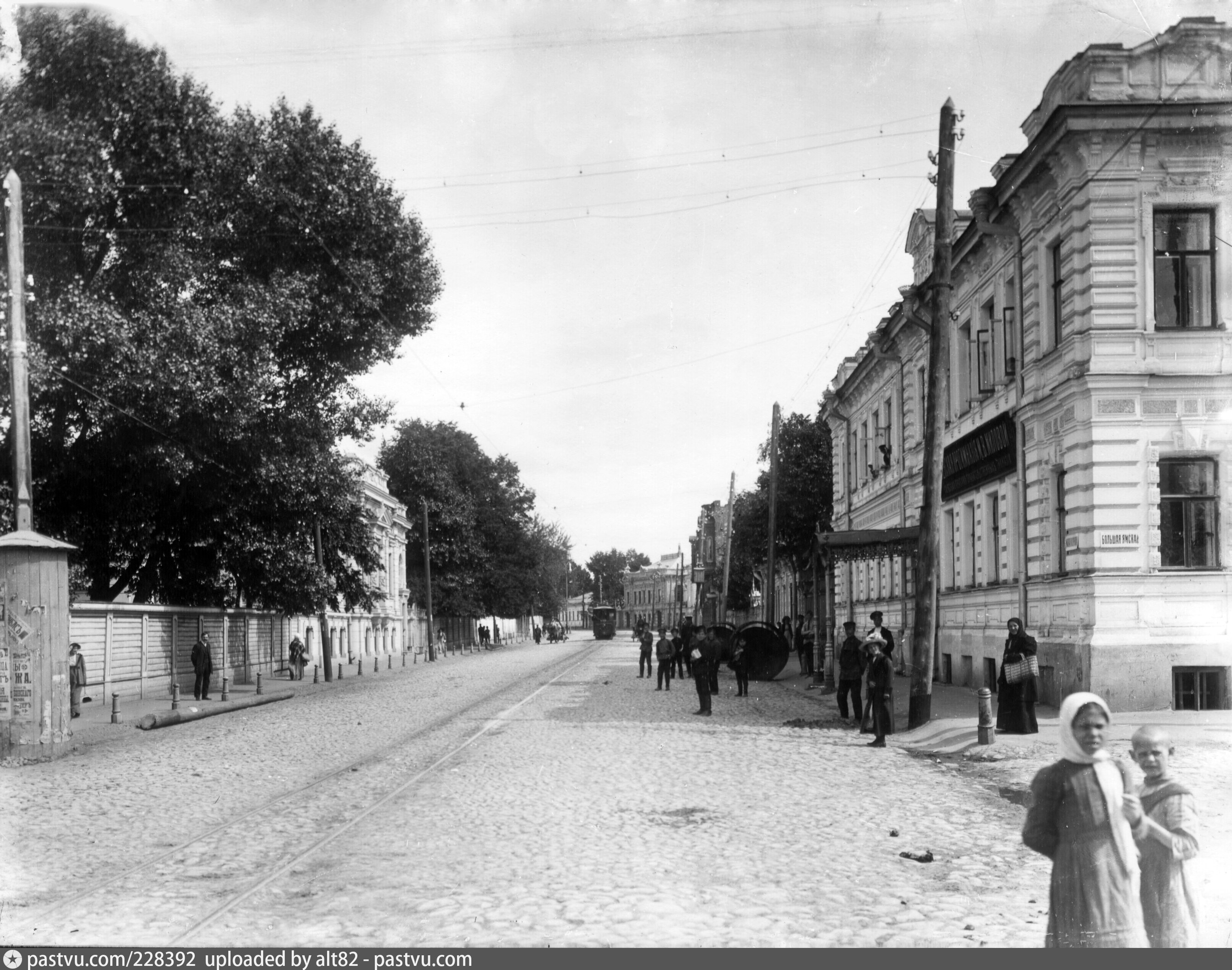 Малая Покровская улица - старая фотография