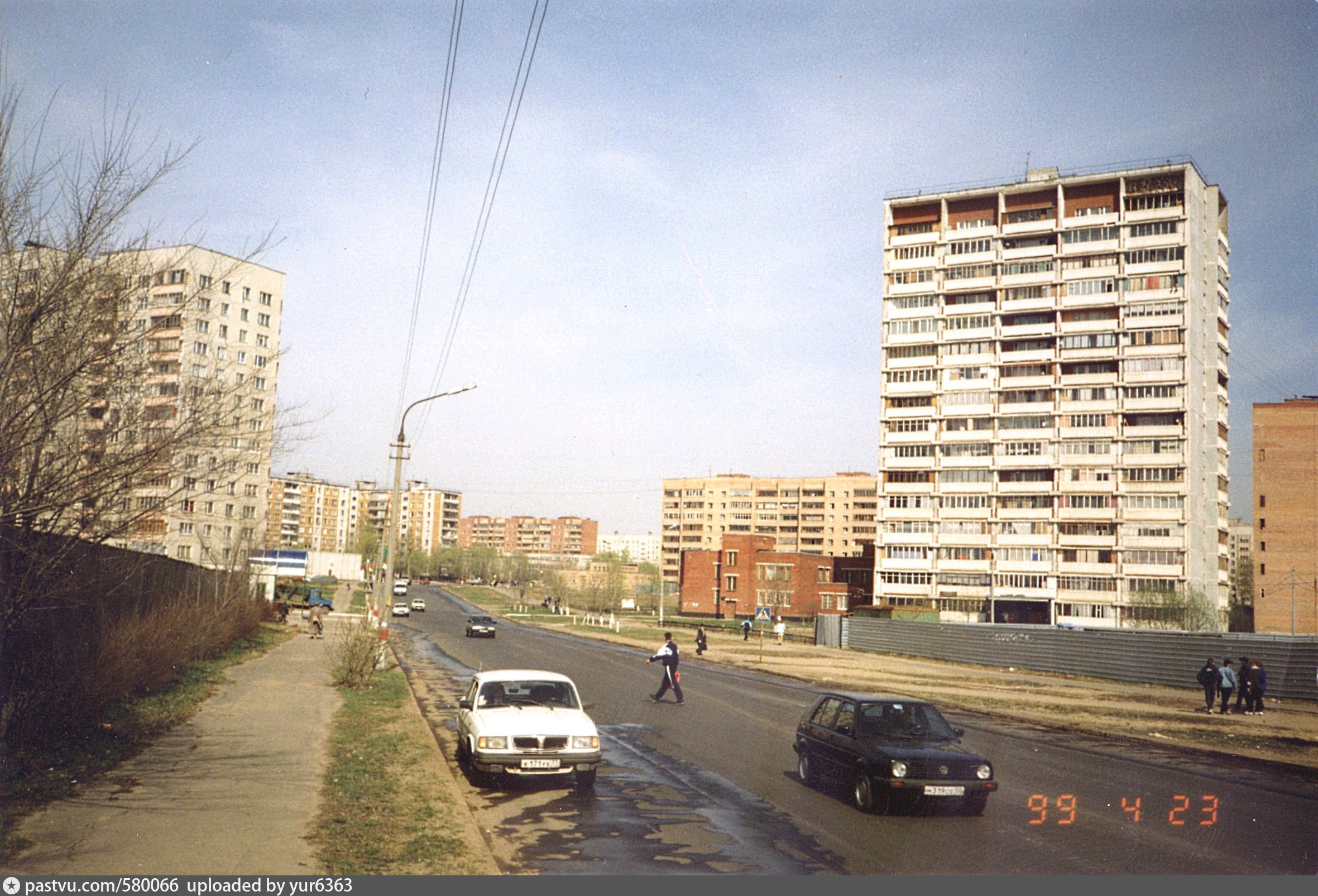 Пр юбилейного. Химки в 90. Реутов фото 90х. Юбилейный проспект Химки старые фотографии. Химки фото 90-х годов.