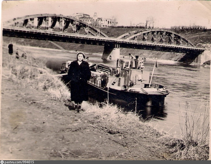 Истории города n с пьером. Ржев старый мост. Ржев мост 1942. Ржев послевоенный. Ржев город после войны.