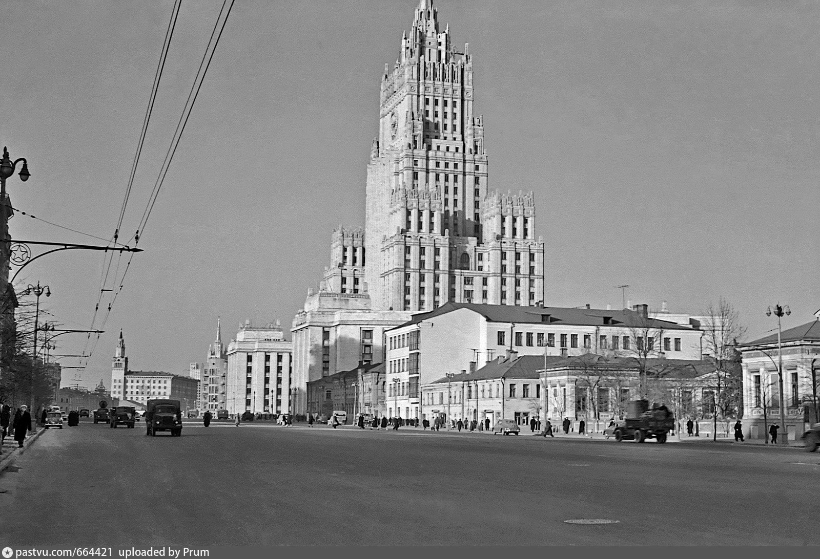 Паству. Москва. Смоленская улица 1960 г. Здание МИД СССР на Смоленской-Сенной площади.. Здание на Смоленской площади паству. Pastvu Новосибирск.