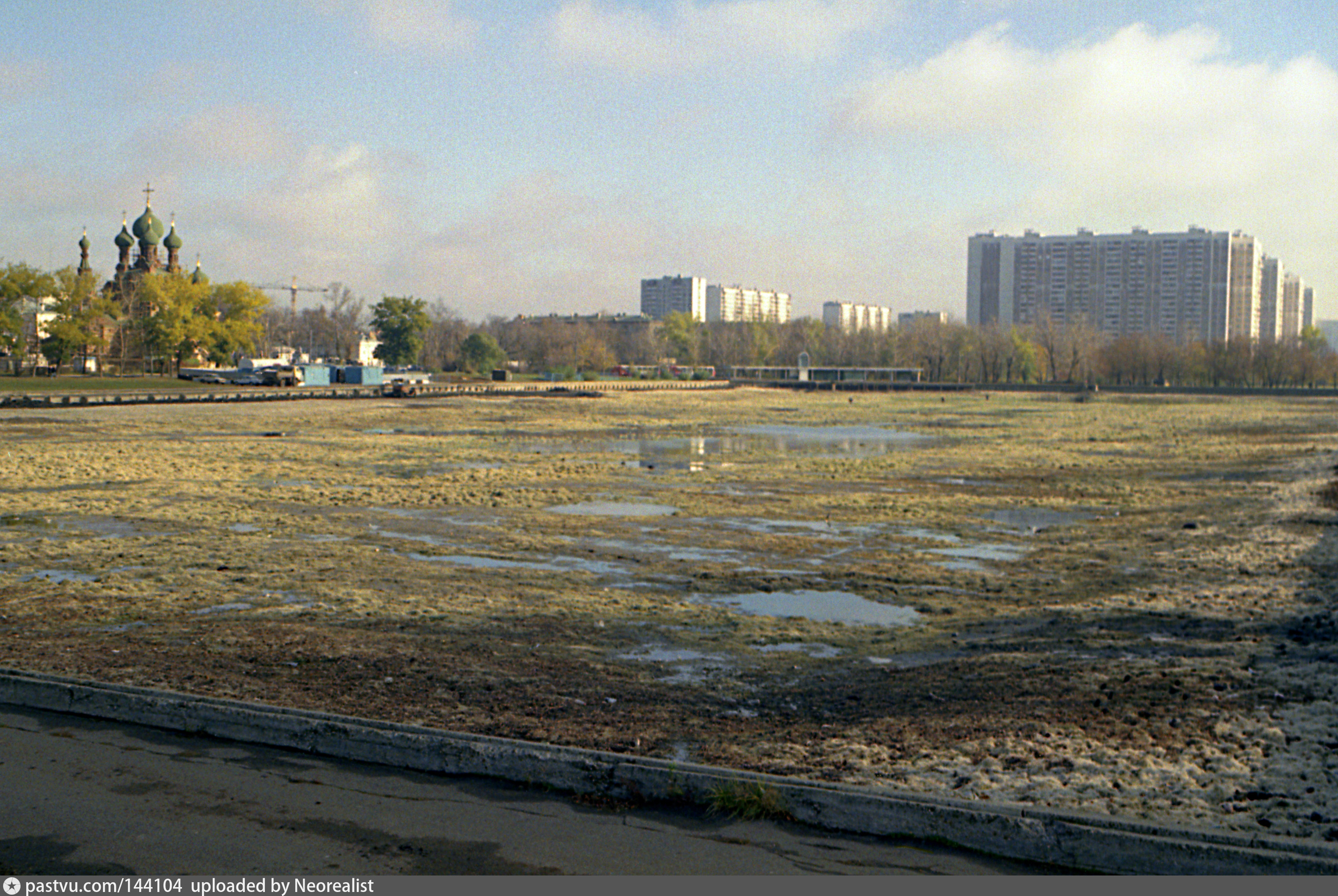 Погода 2000 года. Измайлово 2000 год. Москва в 2000-е. Останкинский пруд Москва. Москва 2000 год.