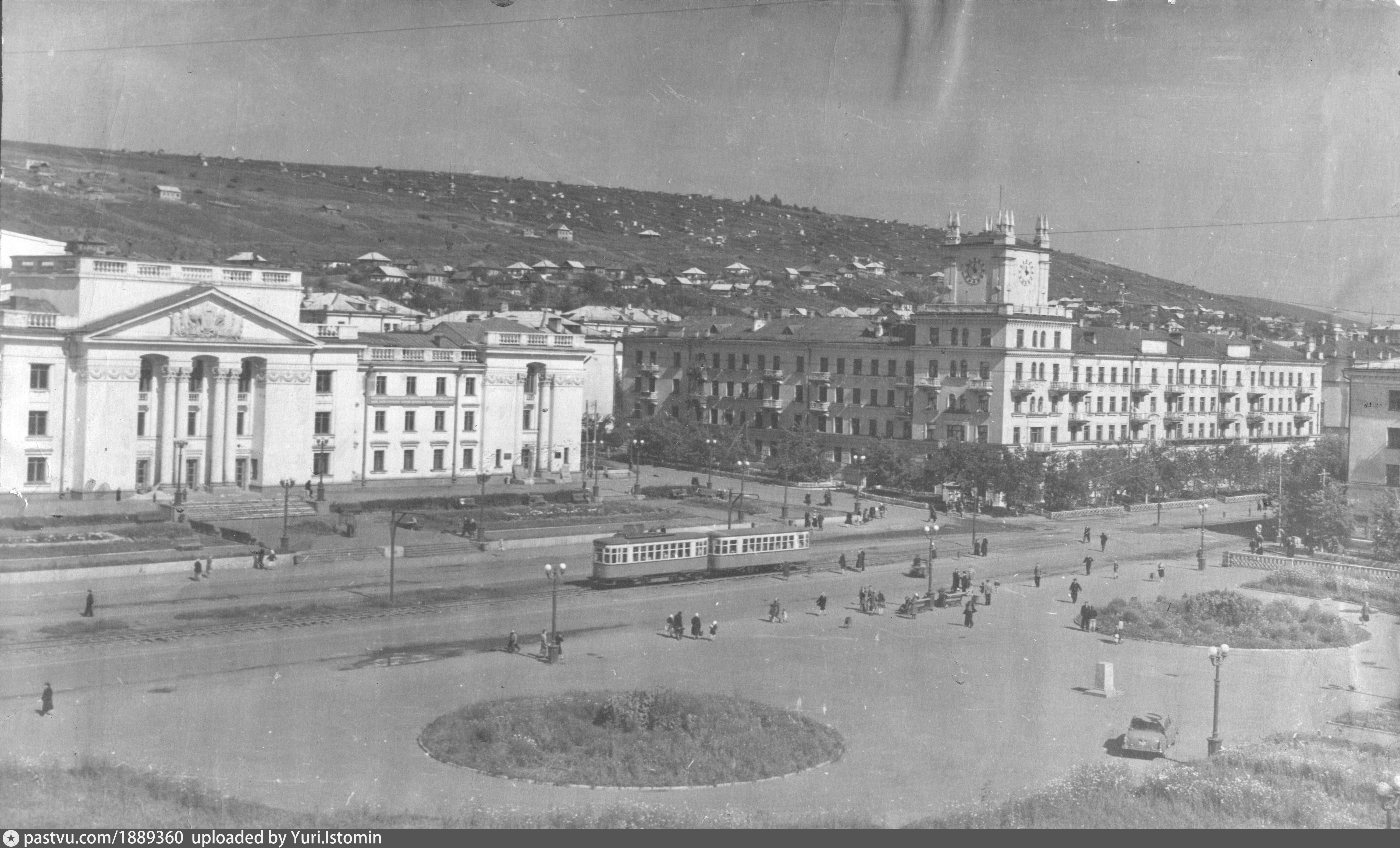 Новокузнецк 100 лет назад. Кузнецк Сталинск Новокузнецк. Старый центр Новокузнецка. Новокузнецк 1950. Сталинск площадь Маяковского.