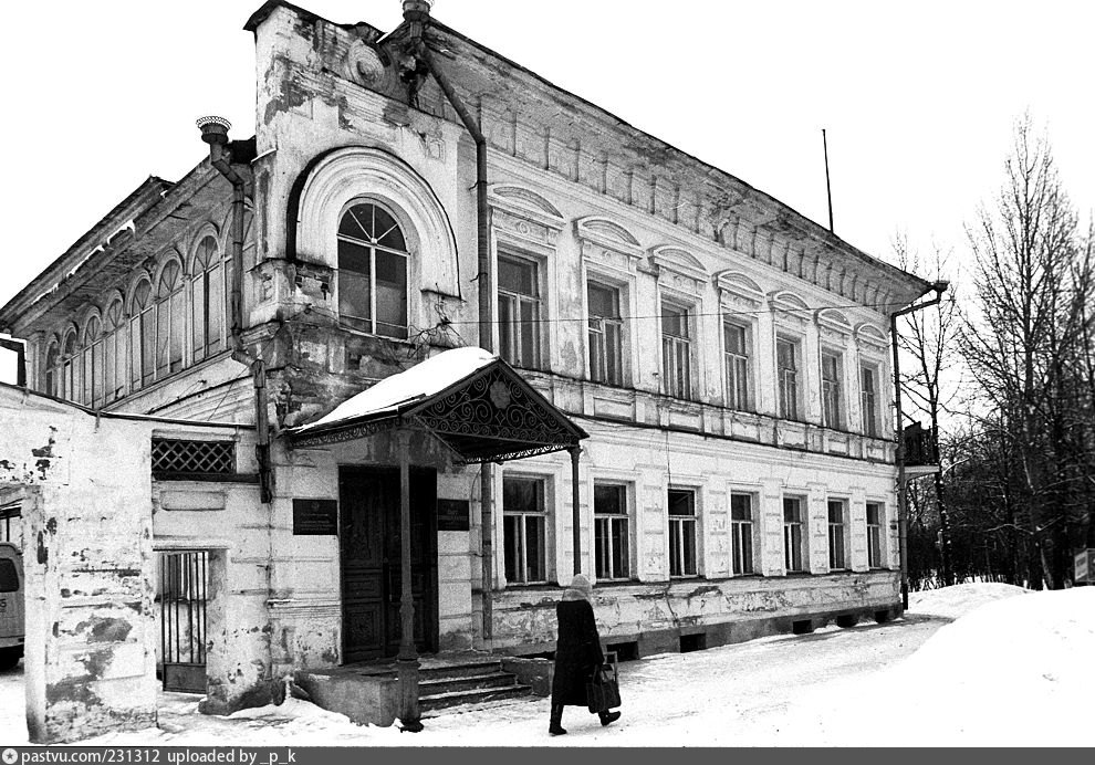 Купцов в н. Дом купца Поздеева Устюжна. Поздеев дом купца Поздеева. Дом купца Белоусова Устюжна. Дом купца Попова Вологда.