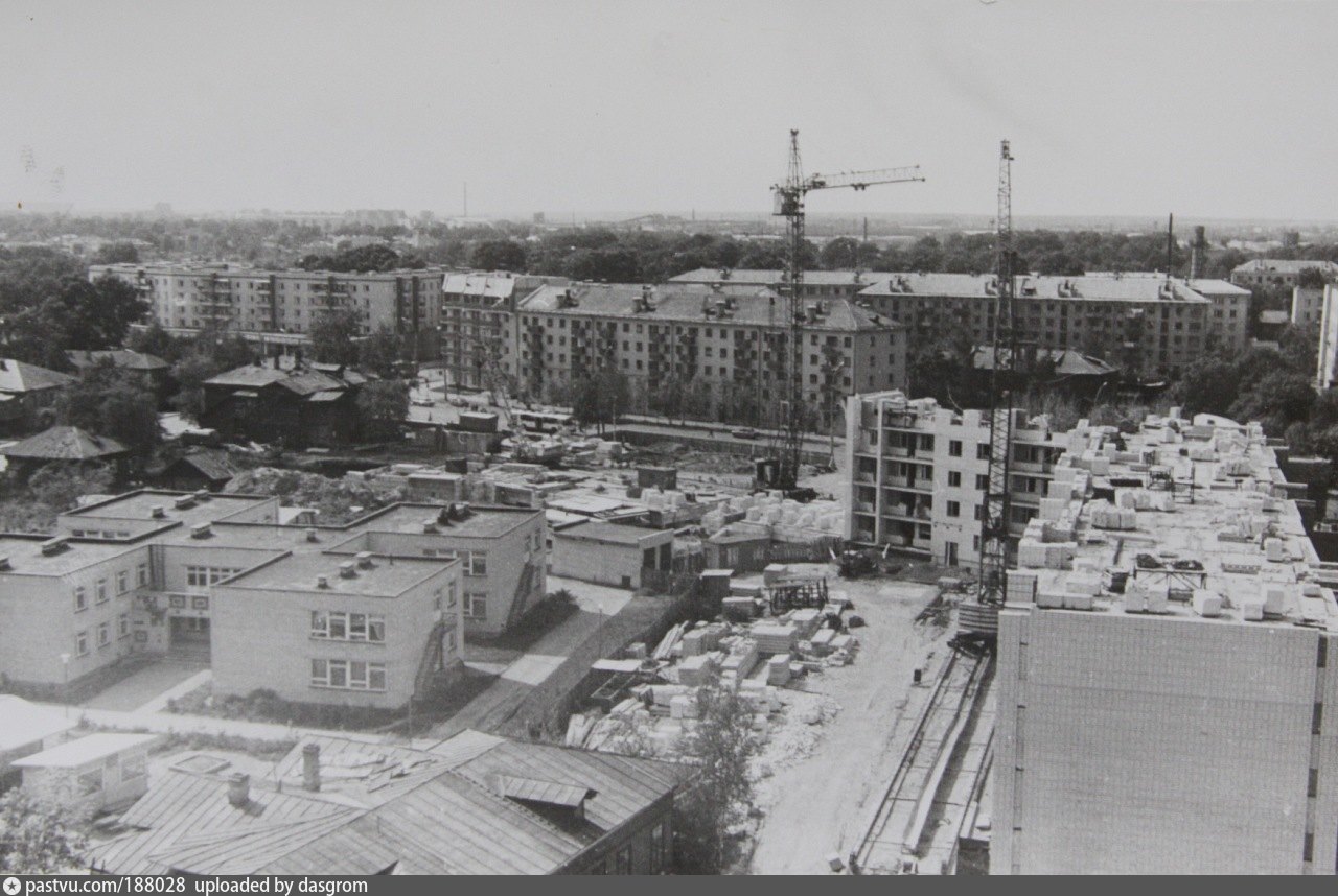 Ленинградская 80 фото. Старая Вологда ул Ленинградская. Вологда в 1990 году. Ленинградская 80 Вологда. Вологда ул. Герцена 1980х.