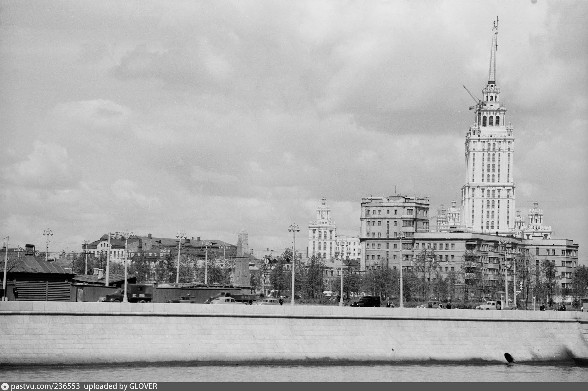 бережковская набережная в москве