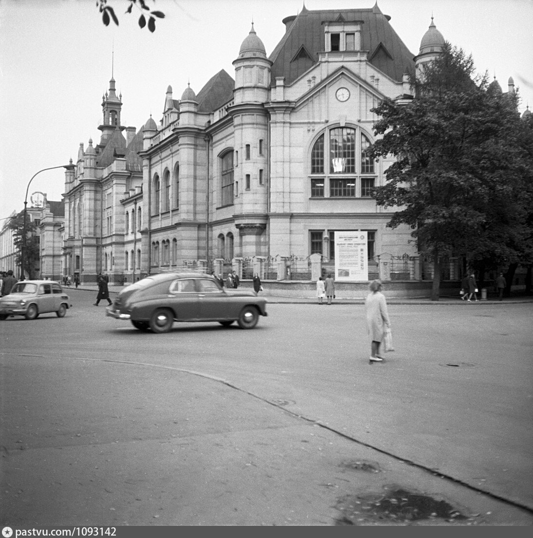 Петербургский электротехнический университет лэти. ЛЭТИ им в.и Ульянова Ленина. ЛЭТИ Ульянова Ленина. ЛЭТИ Питер. Институт им Ленина Санкт-Петербург.