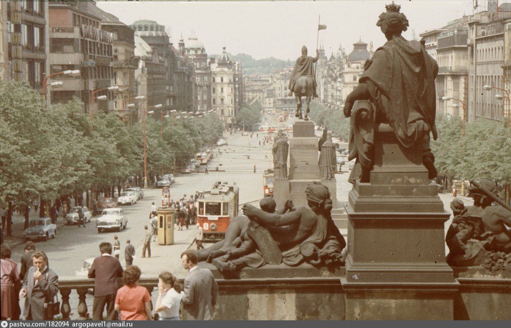 История и современность. Прага 1960. Praha 1960 годы. 1968 Прага история. Ковид 1968 история.