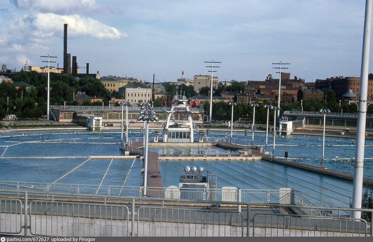 Бассейн москва без воды фото