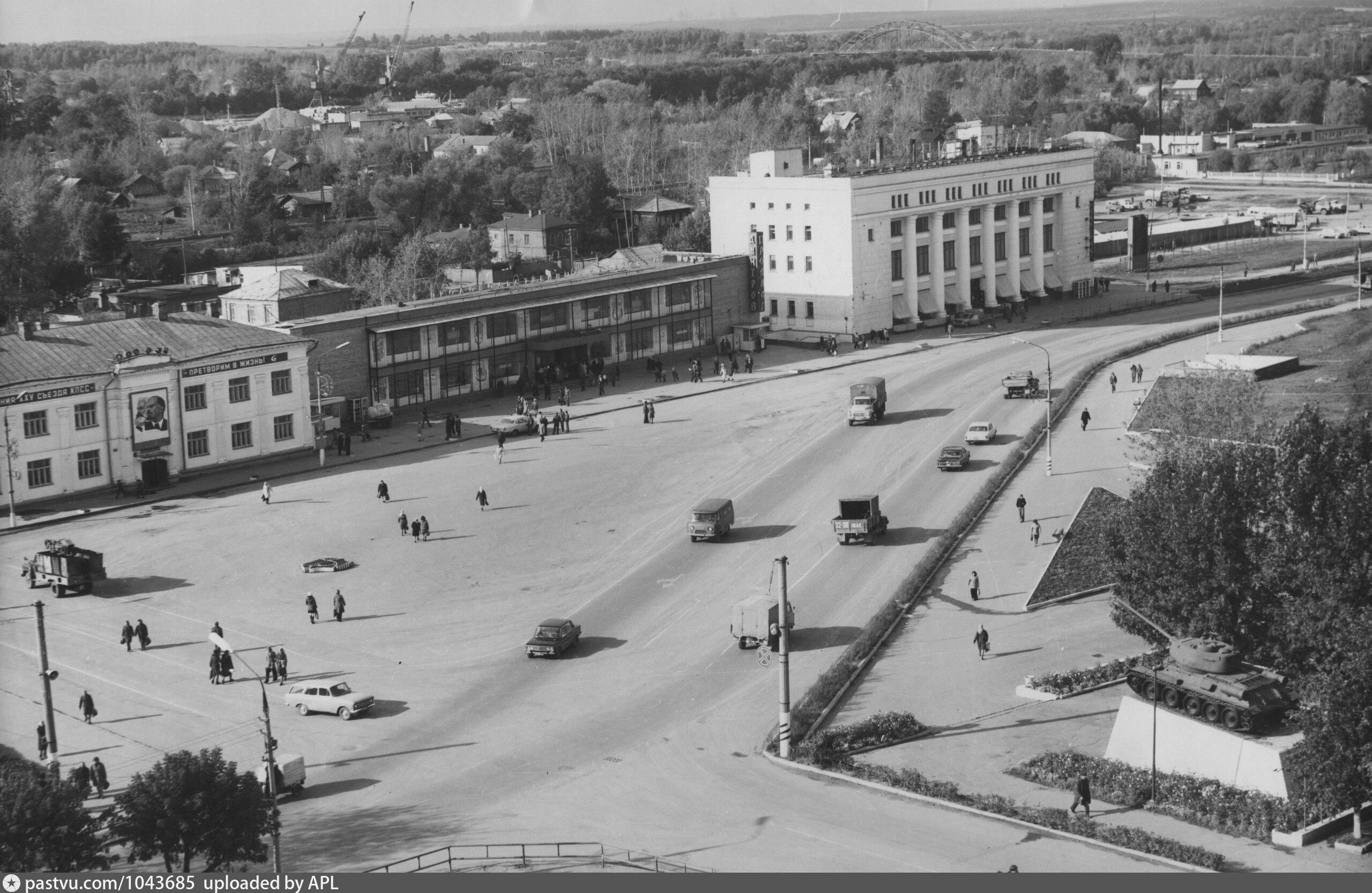Советская площадь старые фото