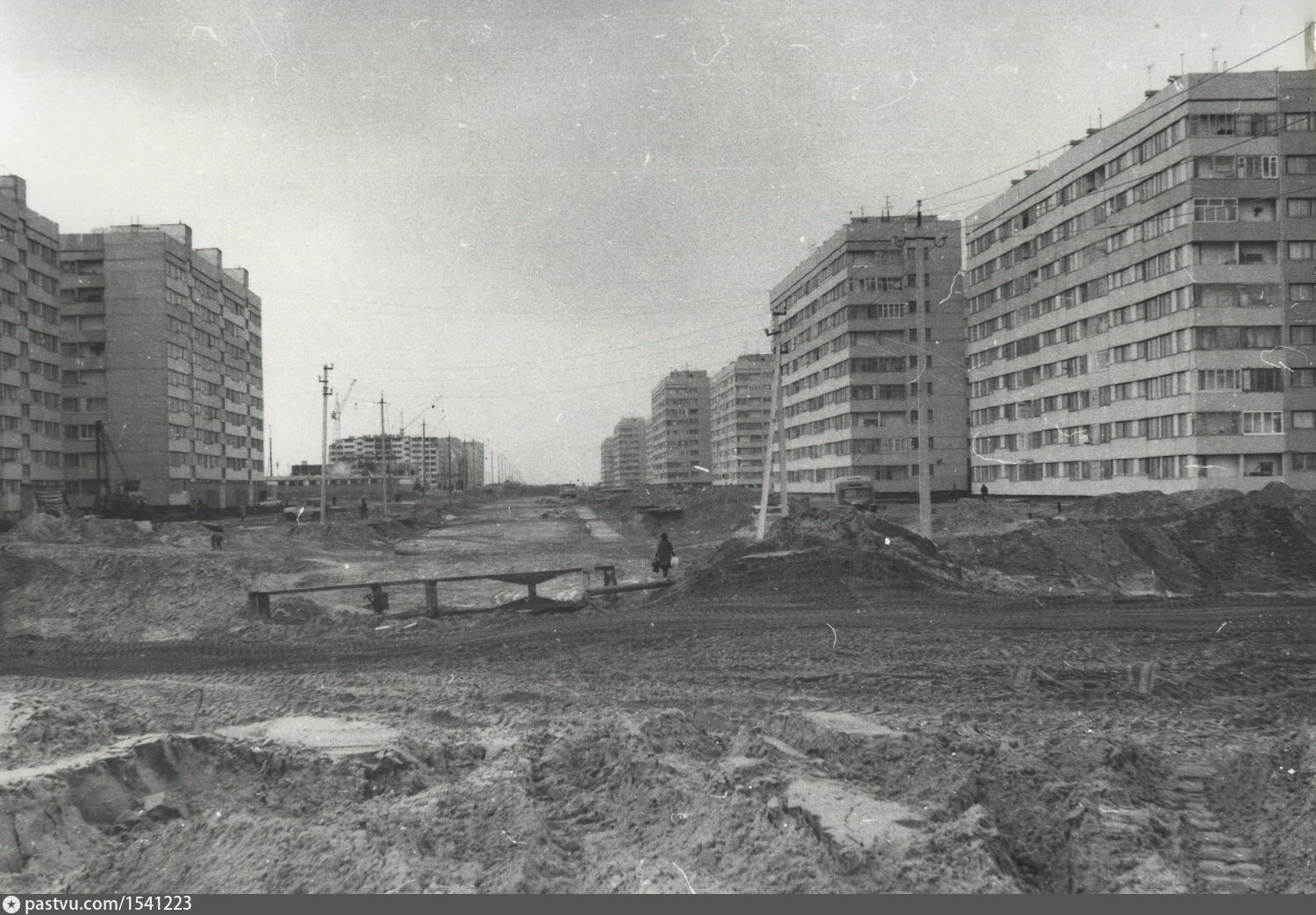 Первый северный. Улица белы куна 1970. Великий Новгород 90е. Проспект славы в 90х Купчино. Купчино 1970.