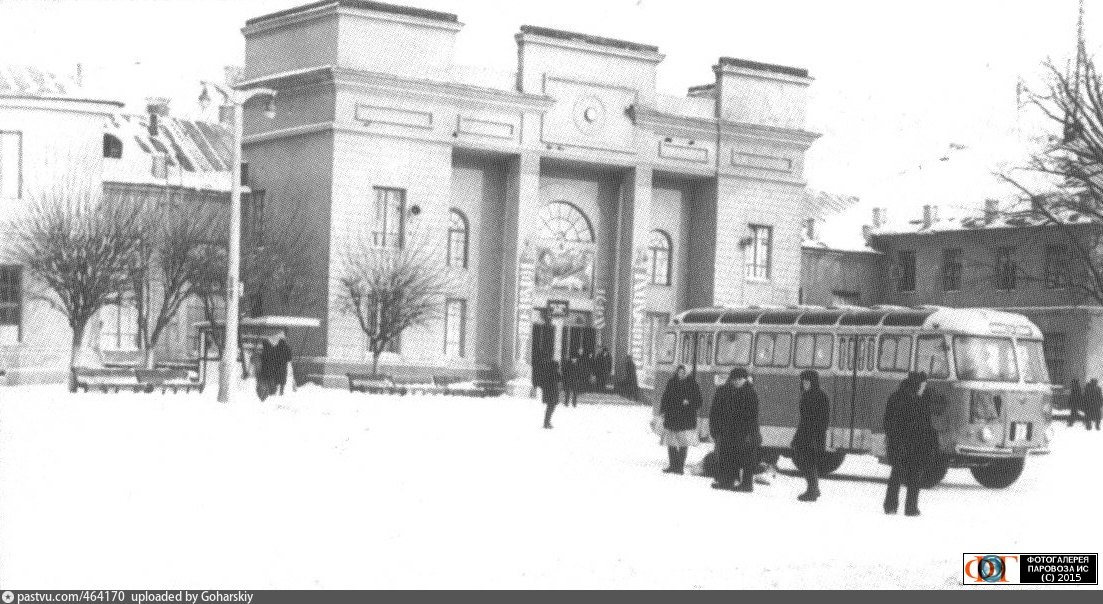 Жд пинск. Железнодорожный вокзал (Пинск. Пинск ЖД вокзал. Пинск 1980. Вокзал город Пинск.