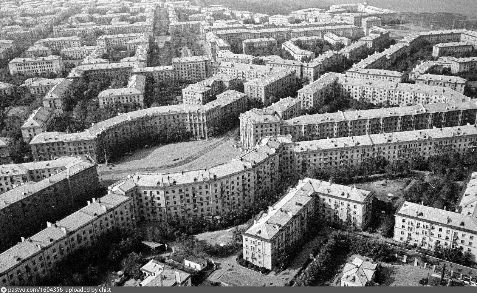 Какие города были построены в ссср. Соцгород (Магнитогорск). Сталинская архитектура Магнитогорск СССР. Магнитогорск в 80 е годы. Магнитогорск первый Социалистический город.