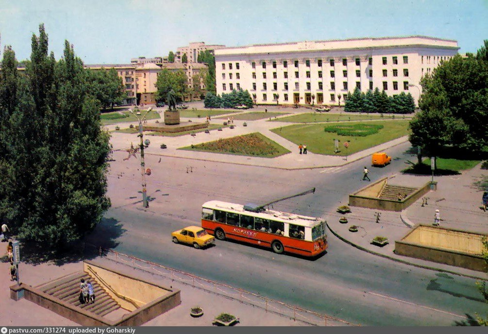 Площадь херсона. Херсон площадь города. Херсон площадь свободы. Херсон Главная площадь. Херсон площадь свободы 2.