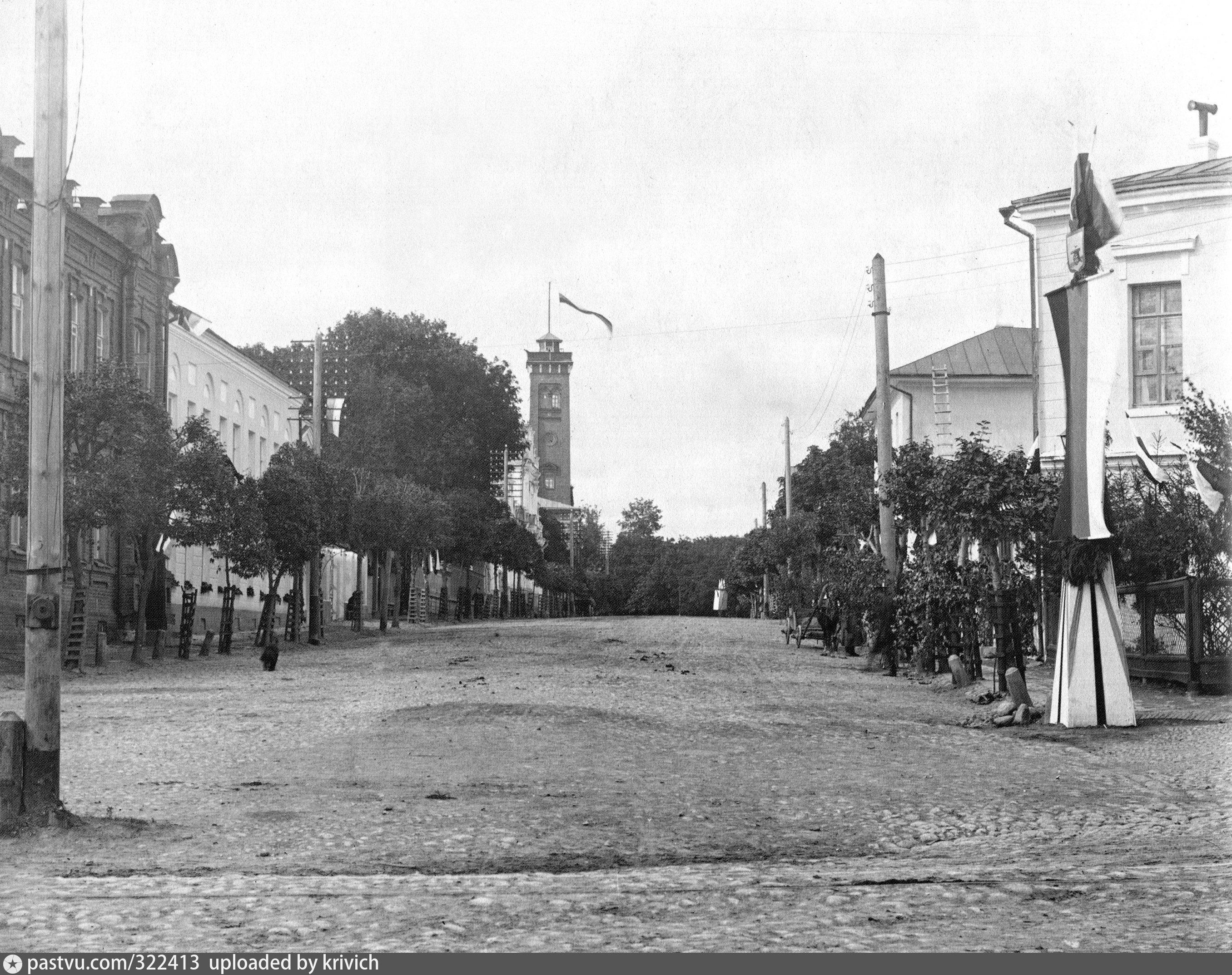 Смоленская городская. Большая Дворянская улица Смоленск. Смоленск городская Дума с большой дворянской улице. Городская Дума Смоленск 19. Бендеры 19 век Дворянская улица.