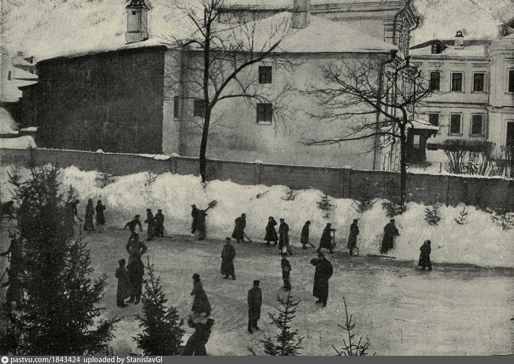 Москва 1904. Школьный двор конца 19 века. Сцена игры во флигеле. Гимназия имени и.л. и а.к. Медведниковых. Белая гора зимой двор гимназии.