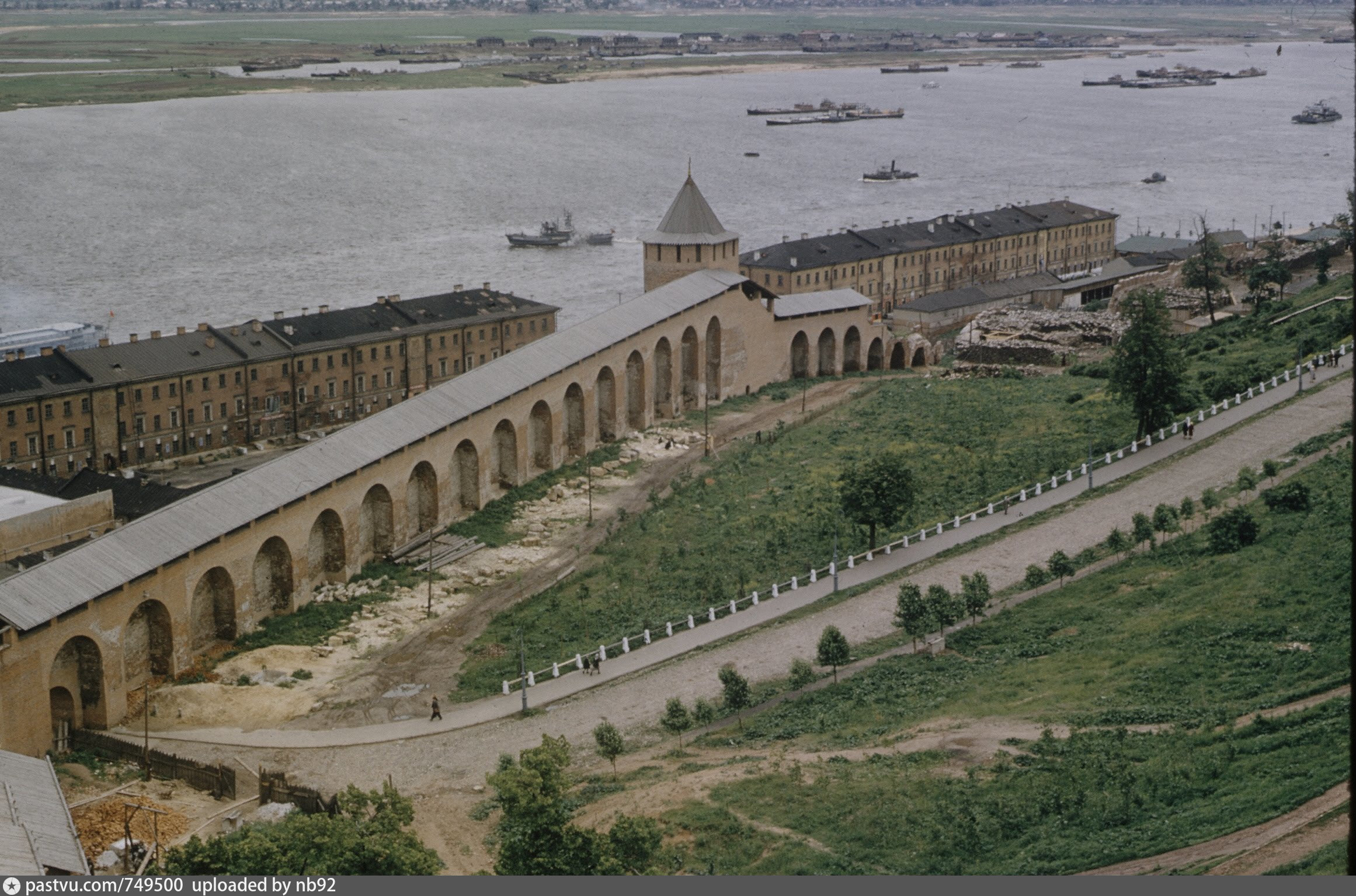 Горьки новгород. Город Горький Кремль. Кремль Нижний Новгород Горького. Белый Кремль Нижний Новгород. Нижегородский Кремль город Горький.