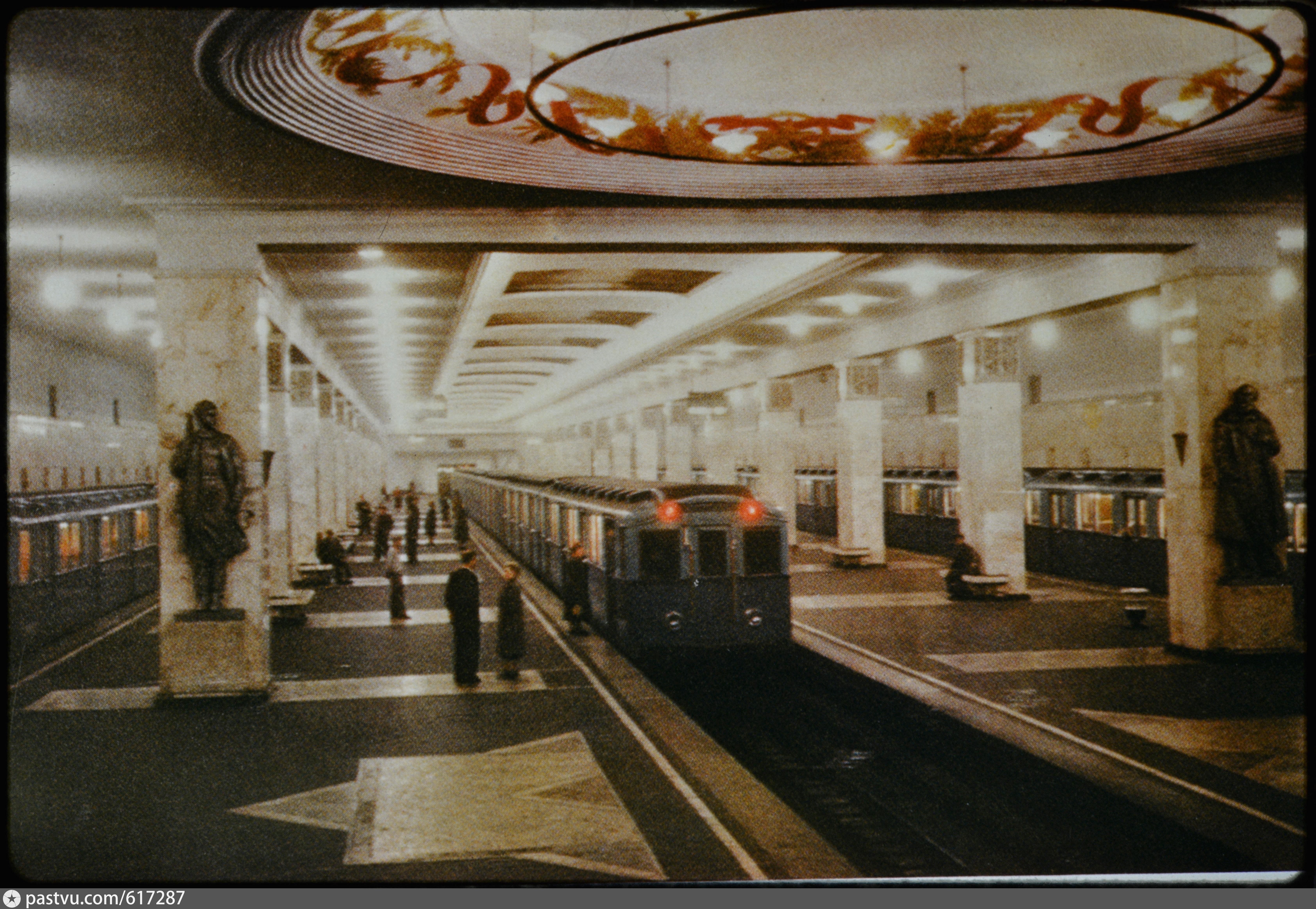 метро измайловский парк старые