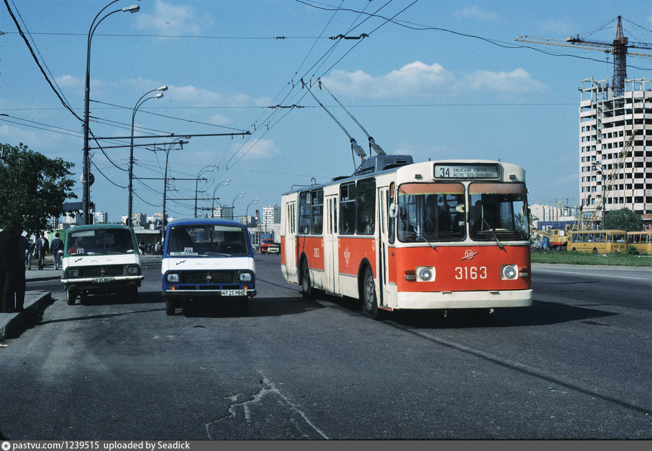 Метро юго западная фото на улице