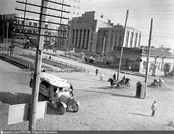 Красный проспект Новосибирск 1960 часовня